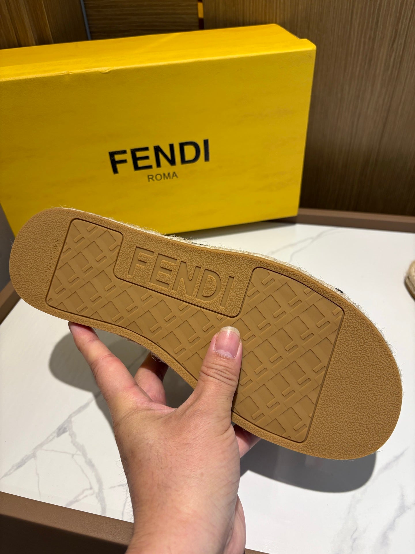 LuxluxHouse Best Quality Sandals Fendi