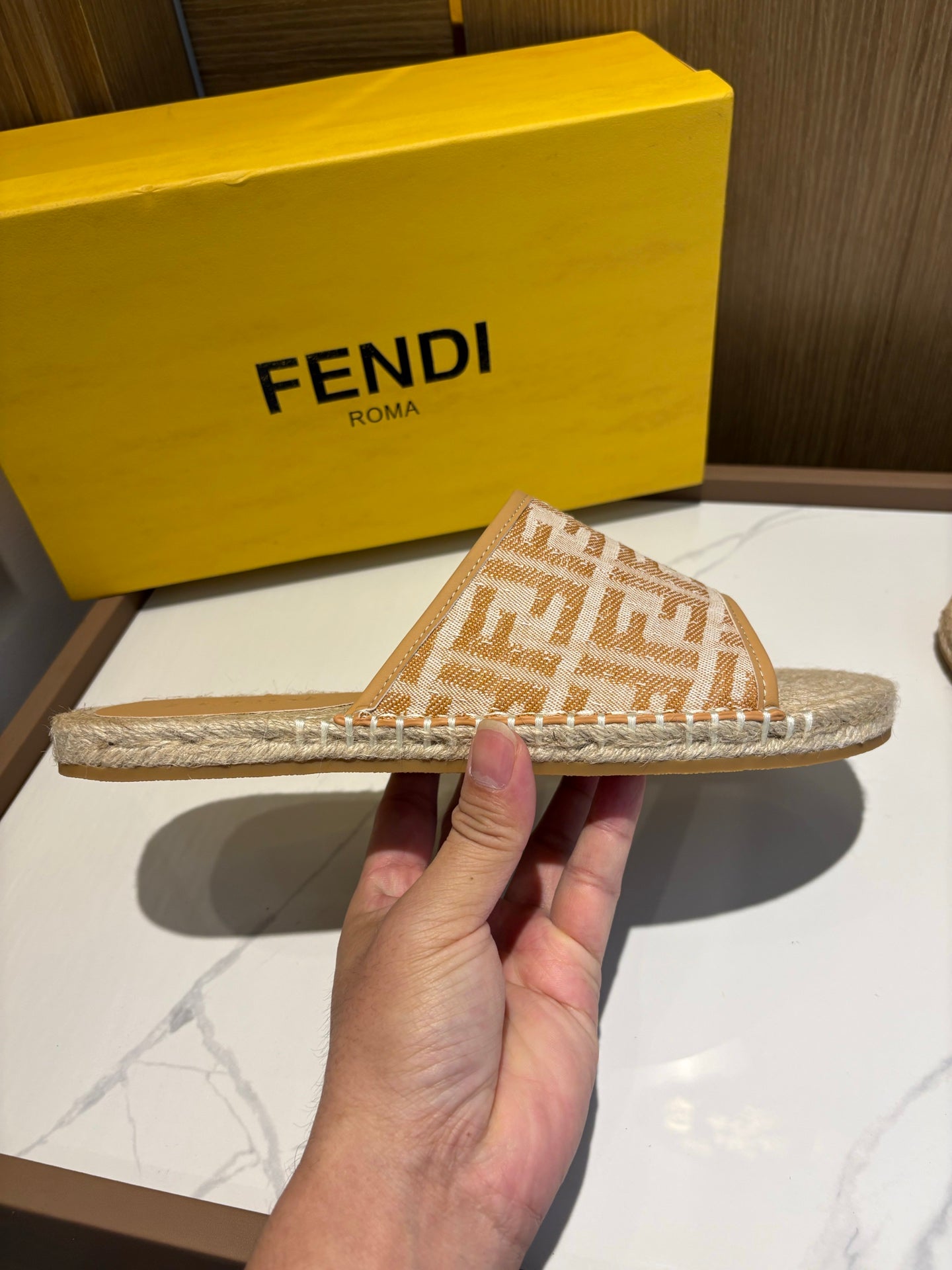 LuxluxHouse Best Quality Sandals Fendi