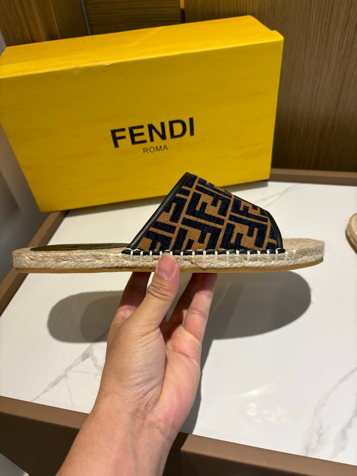 LuxluxHouse Best Quality Sandals Fendi