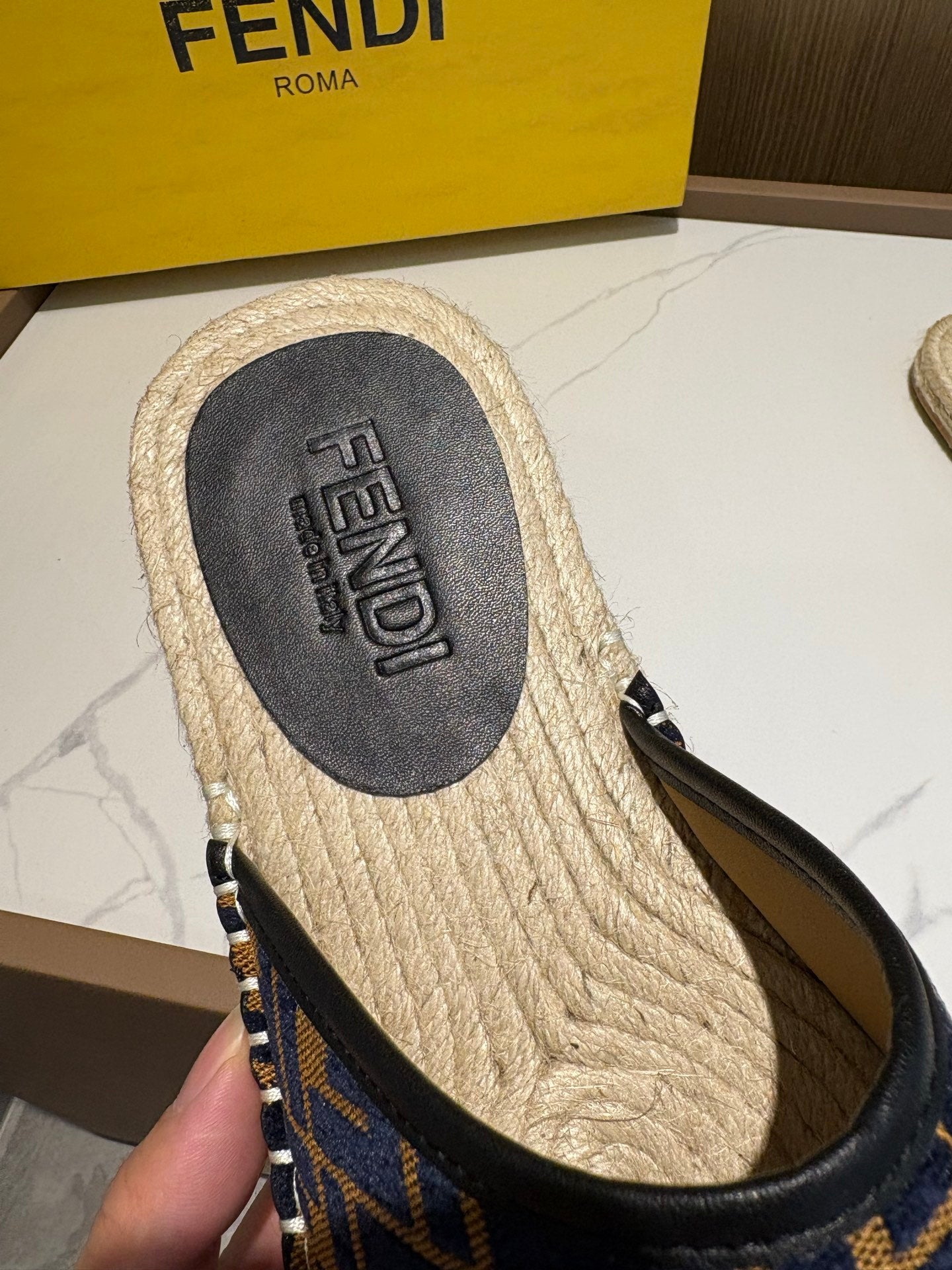 LuxluxHouse Best Quality Sandals Fendi