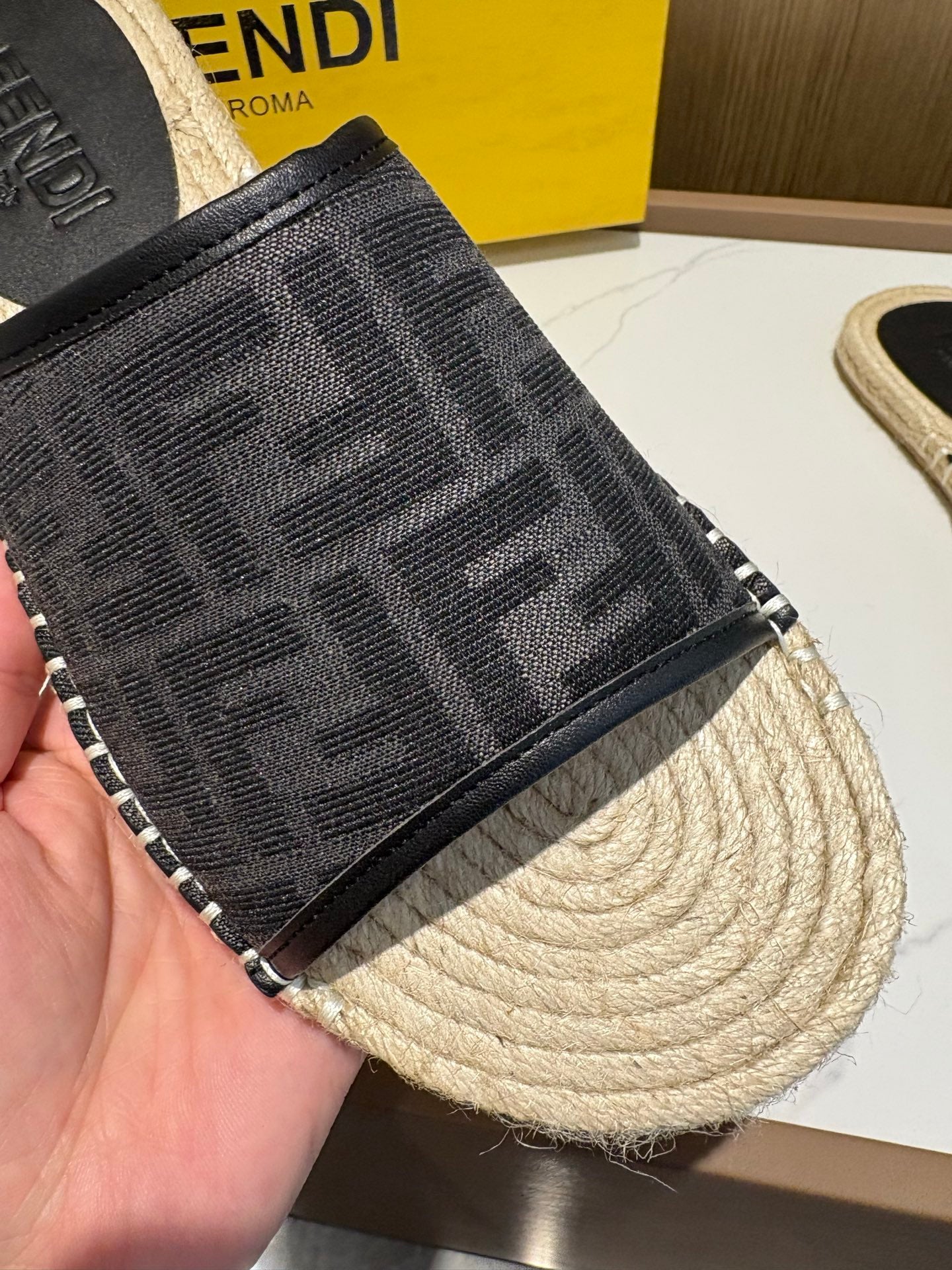 LuxluxHouse Best Quality Sandals Fendi