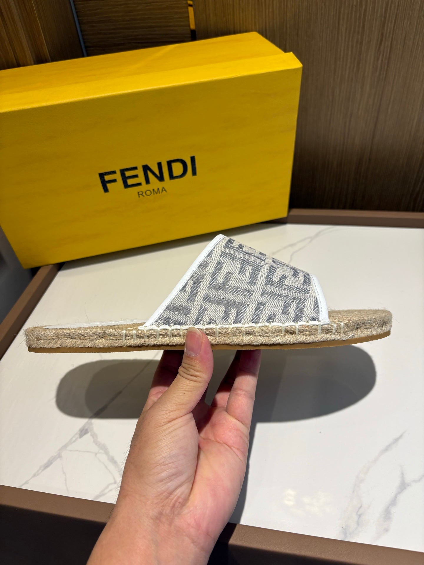 LuxluxHouse Best Quality Sandals Fendi