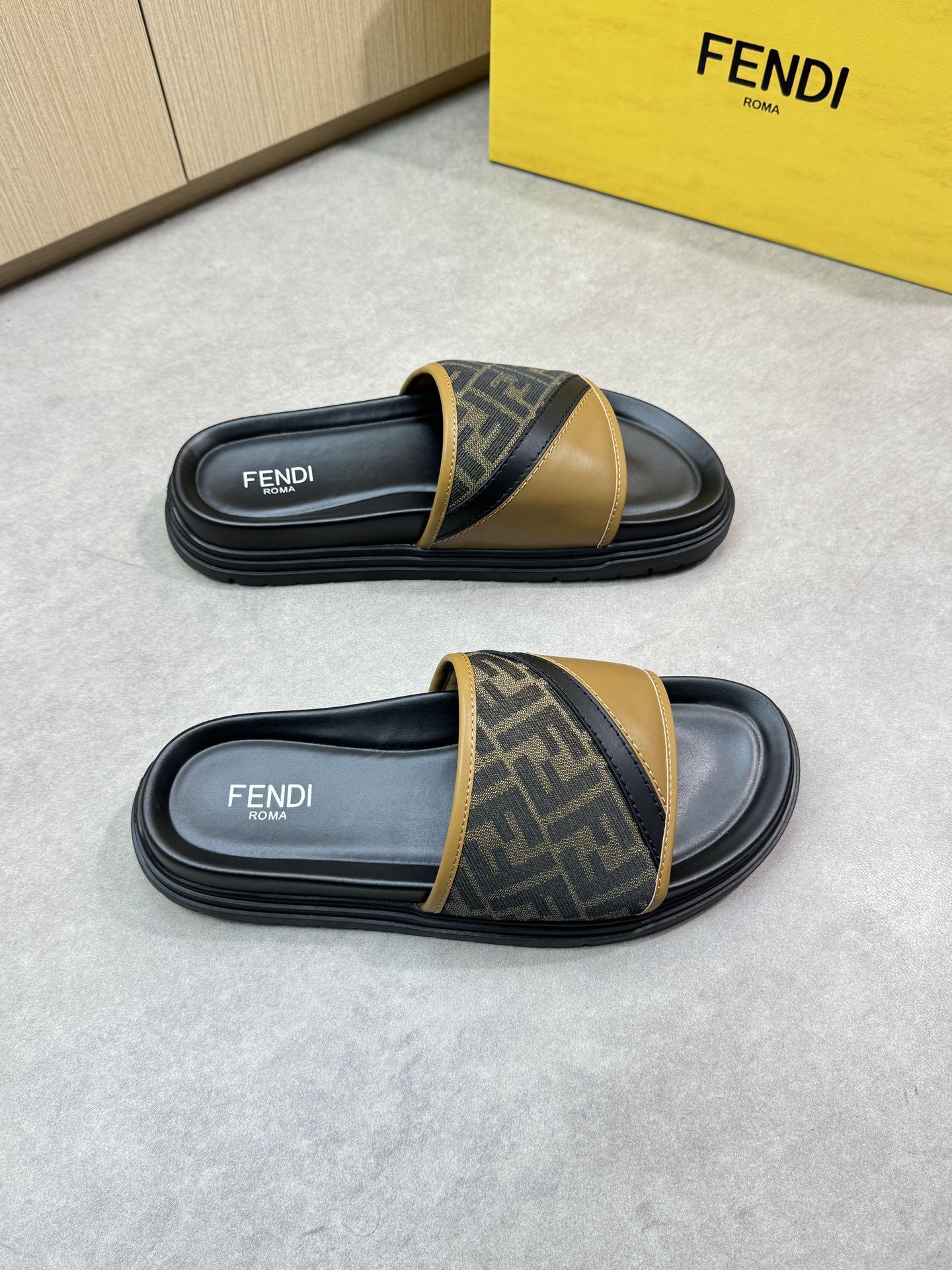 LuxluxHouse Best Quality Sandals Fendi