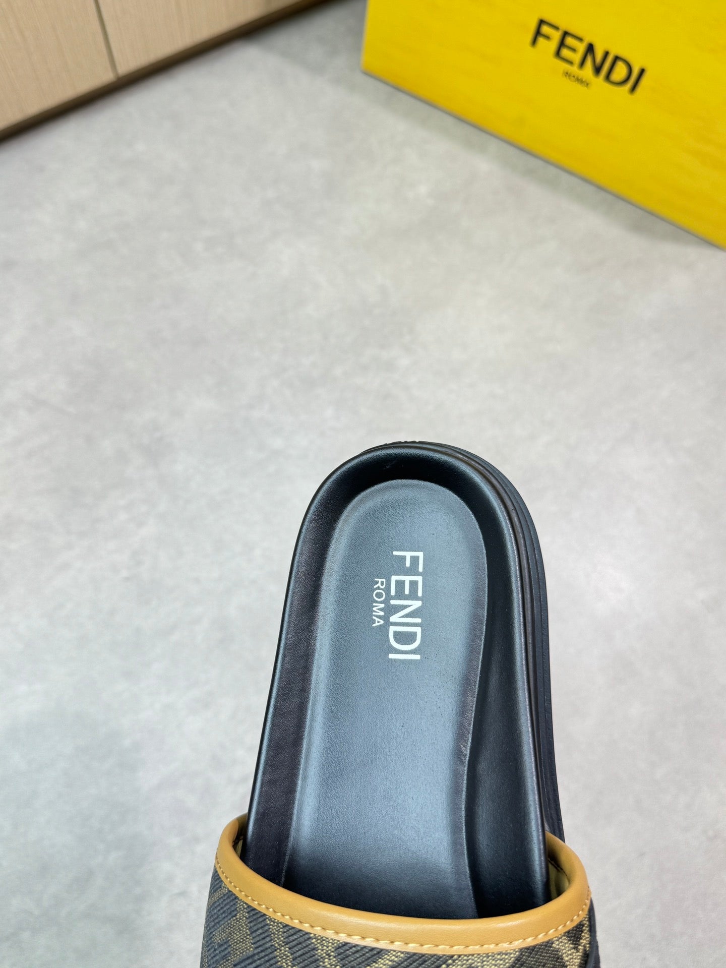 LuxluxHouse Best Quality Sandals Fendi
