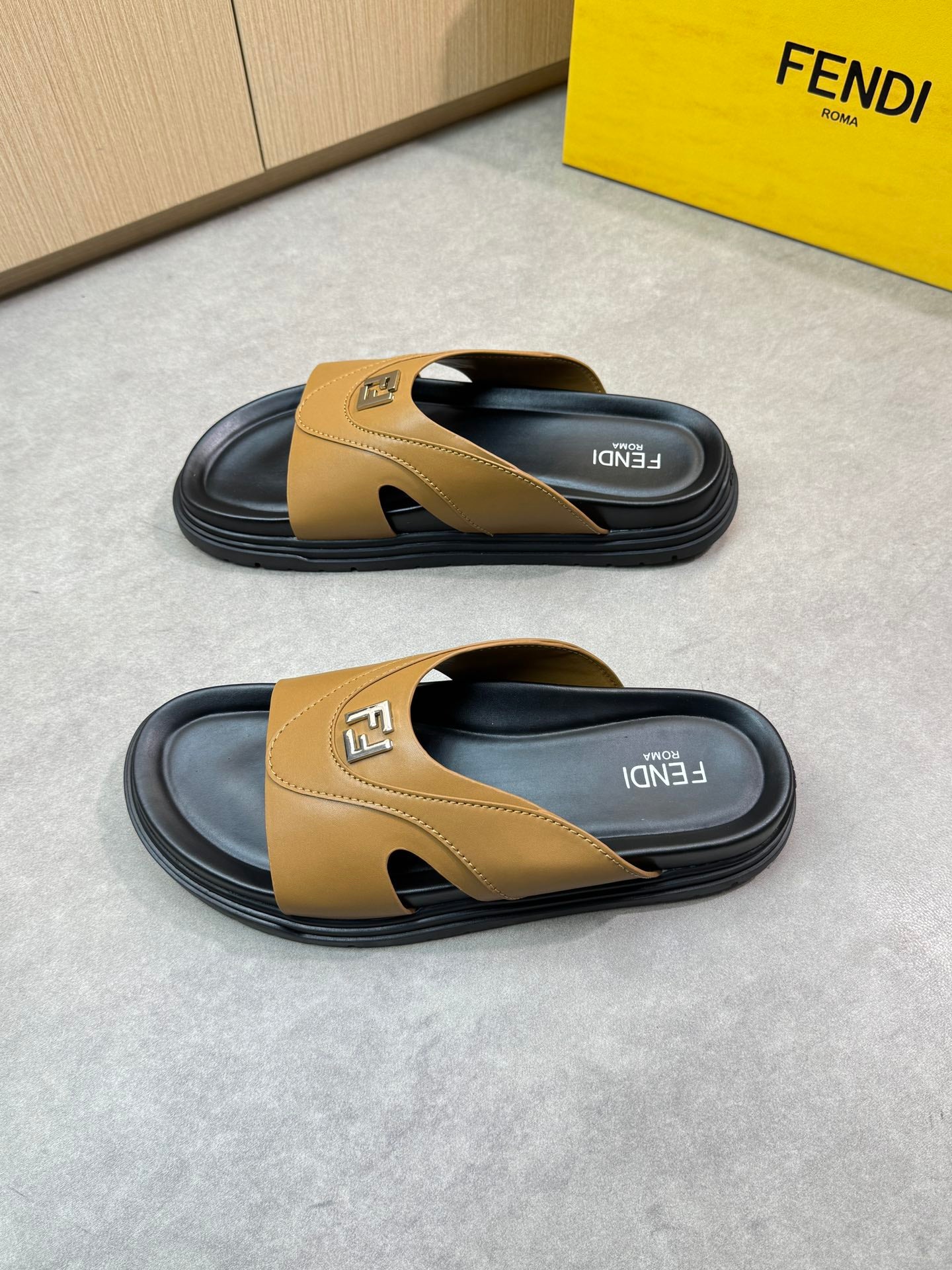 LuxluxHouse Best Quality Sandals Fendi