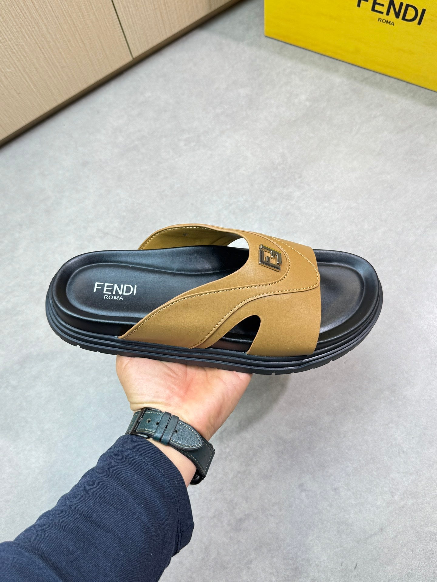 LuxluxHouse Best Quality Sandals Fendi