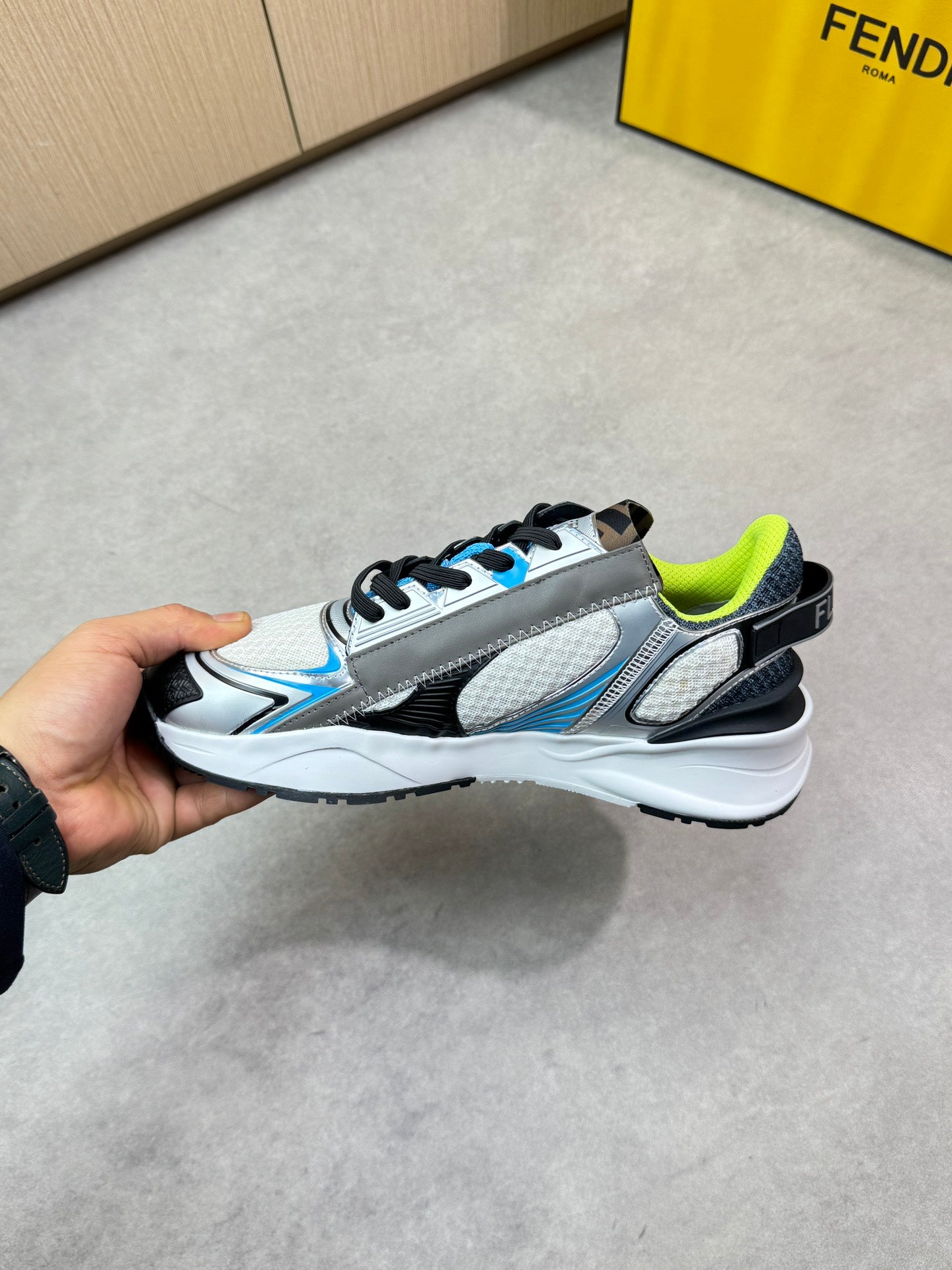 LuxluxHouse Best Quality Shoes Fendi
