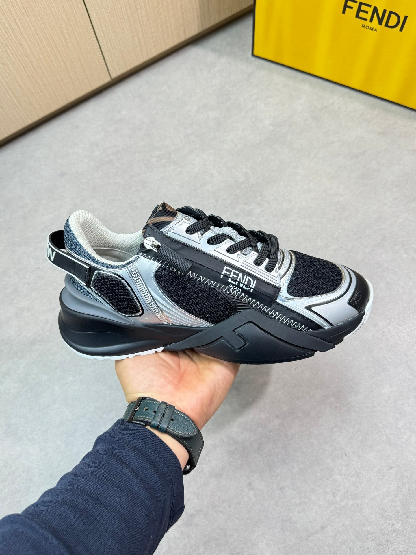 LuxluxHouse Best Quality Shoes Fendi