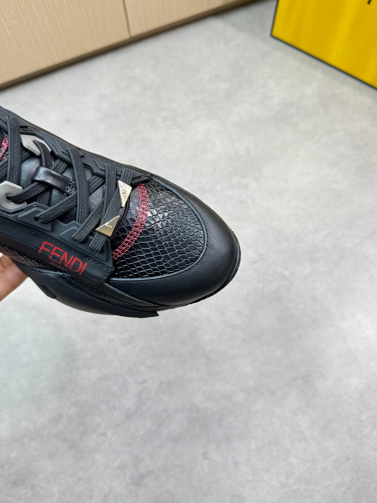 LuxluxHouse Best Quality Shoes Fendi