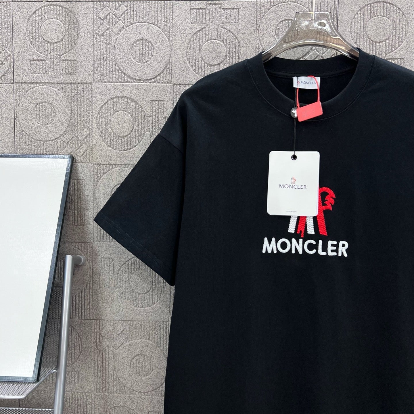 LuxluxHouse Best Quality Clothes T-shirt Moncler