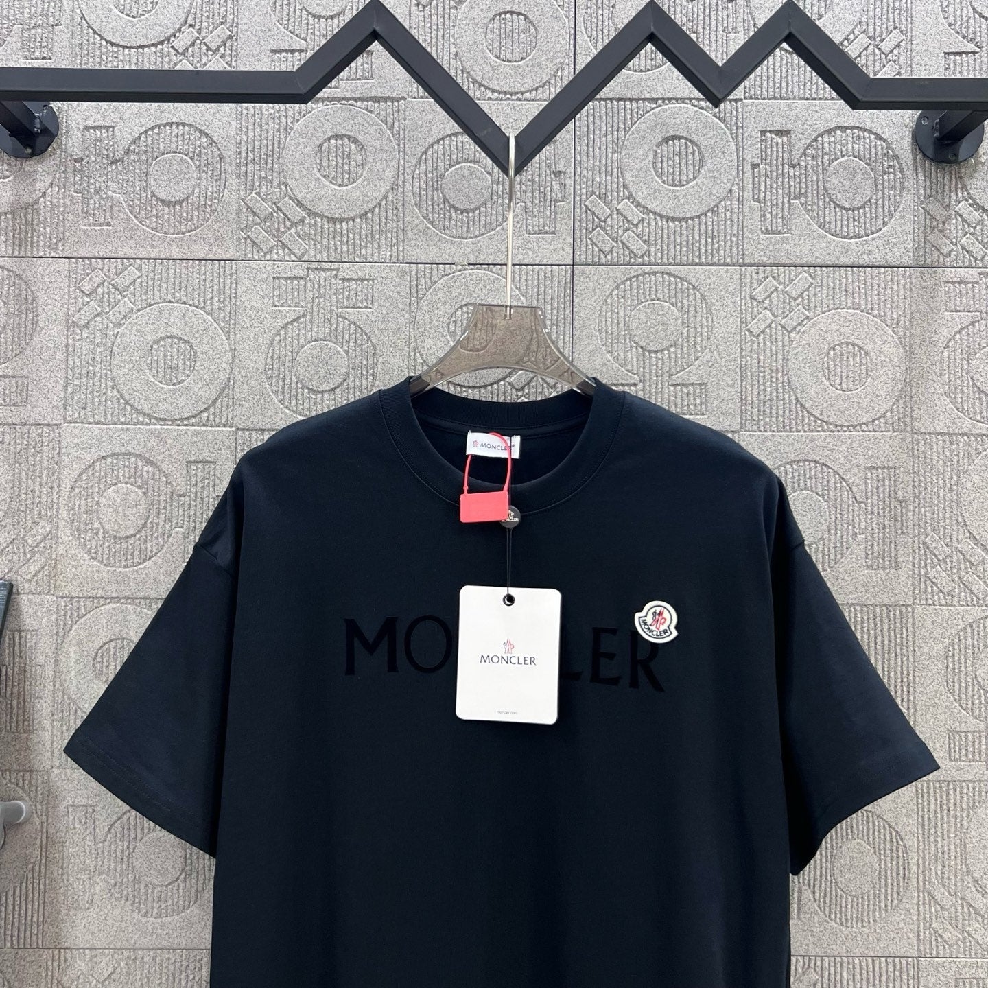 LuxluxHouse Best Quality Clothes T-shirt Moncler