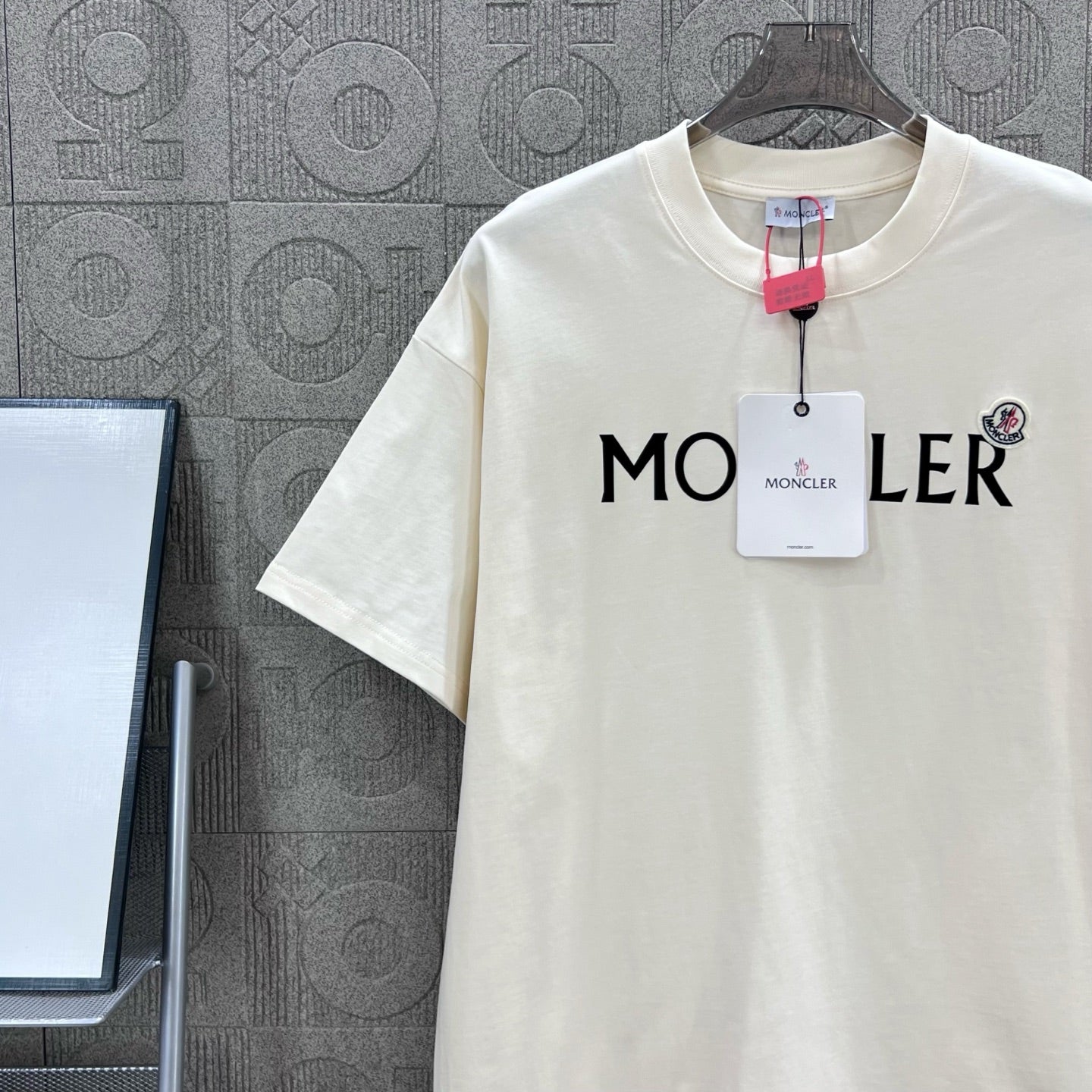 LuxluxHouse Best Quality Clothes T-shirt Moncler