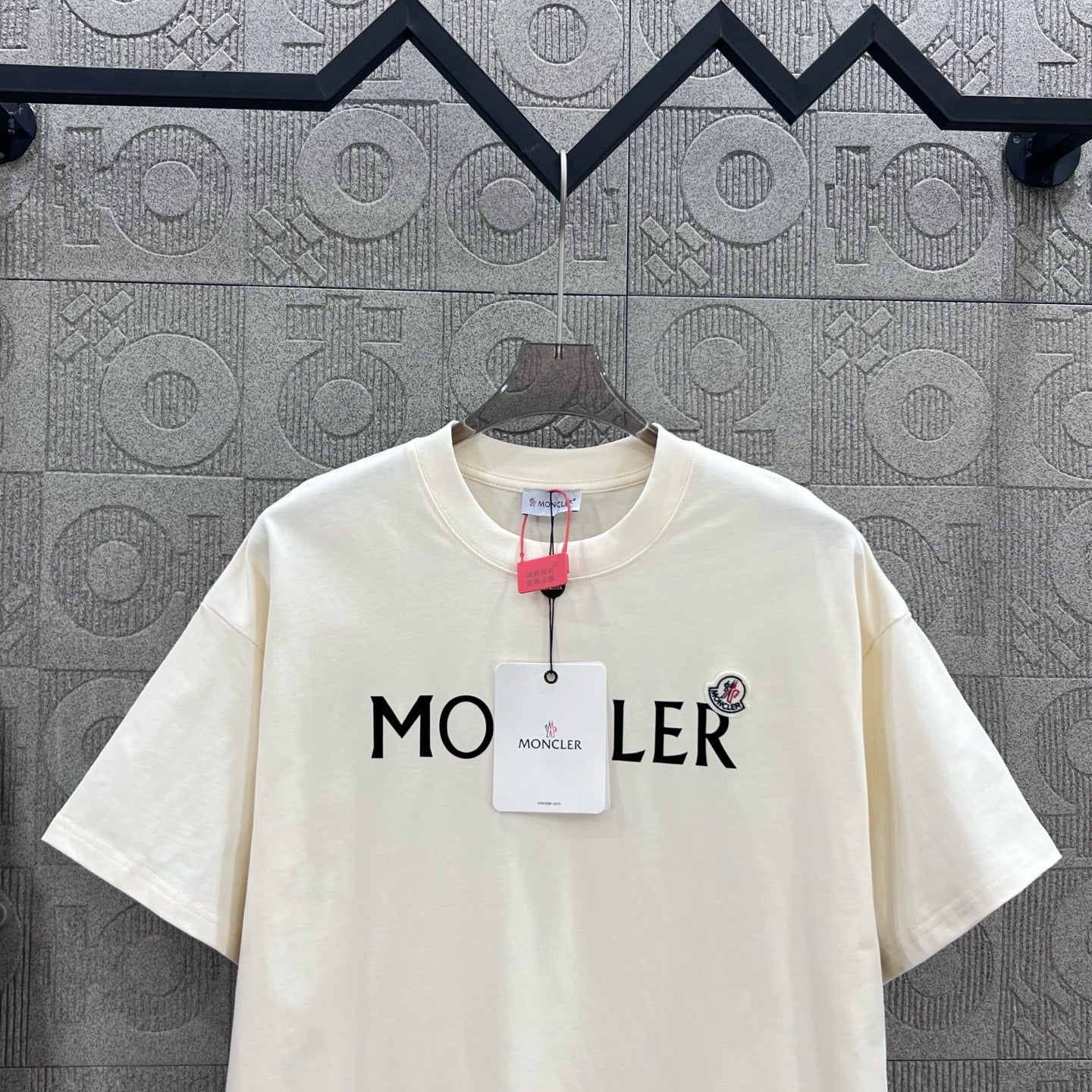 LuxluxHouse Best Quality Clothes T-shirt Moncler