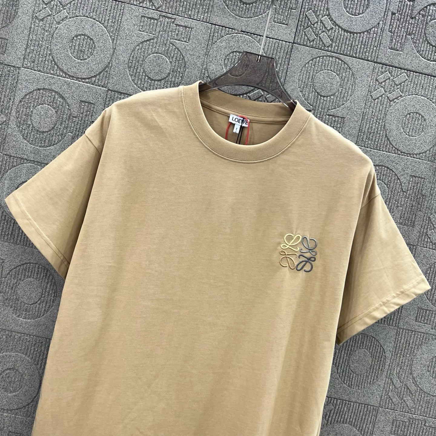 LuxluxHouse Best Quality Clothes T-shirt Loewe