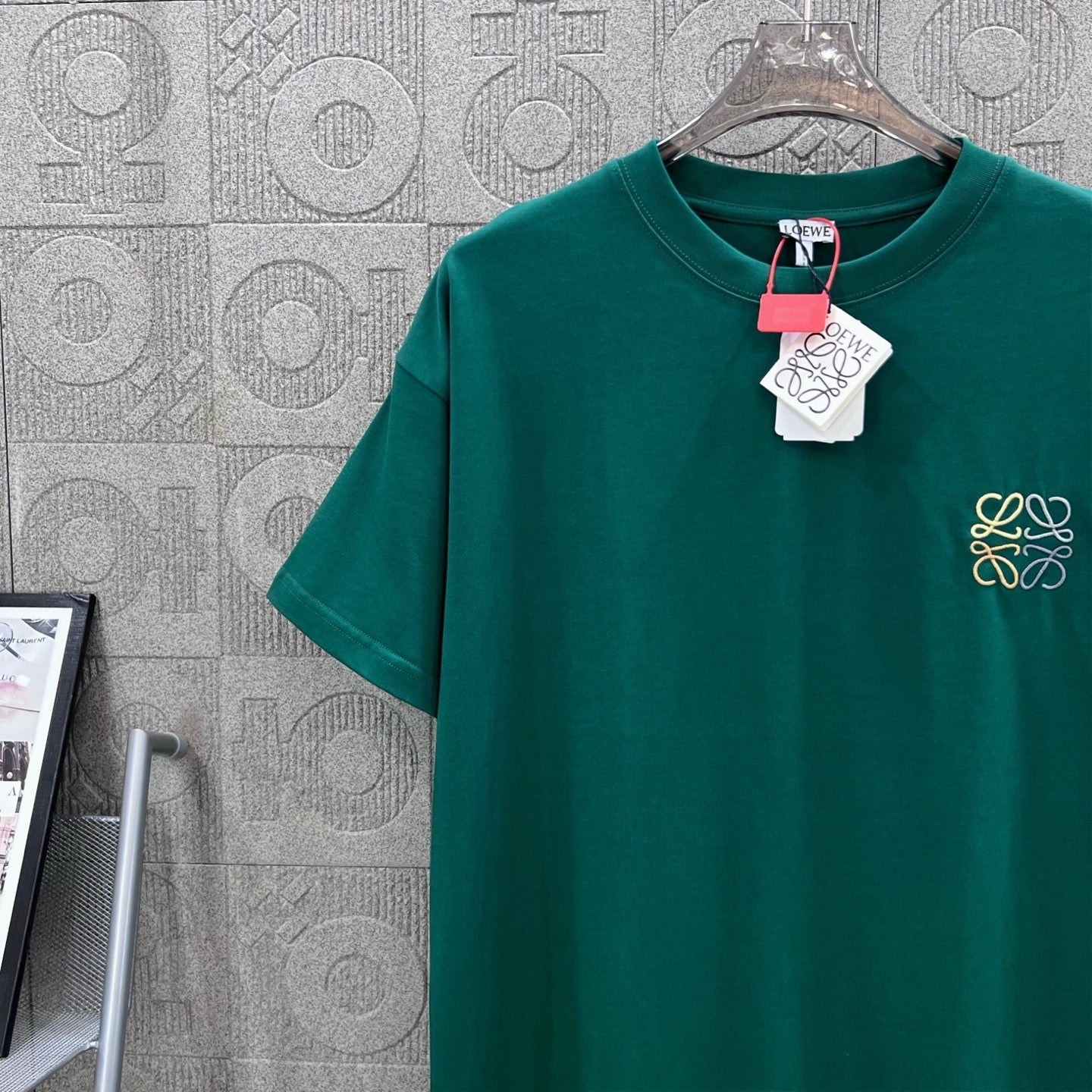 LuxluxHouse Best Quality Clothes T-shirt Loewe