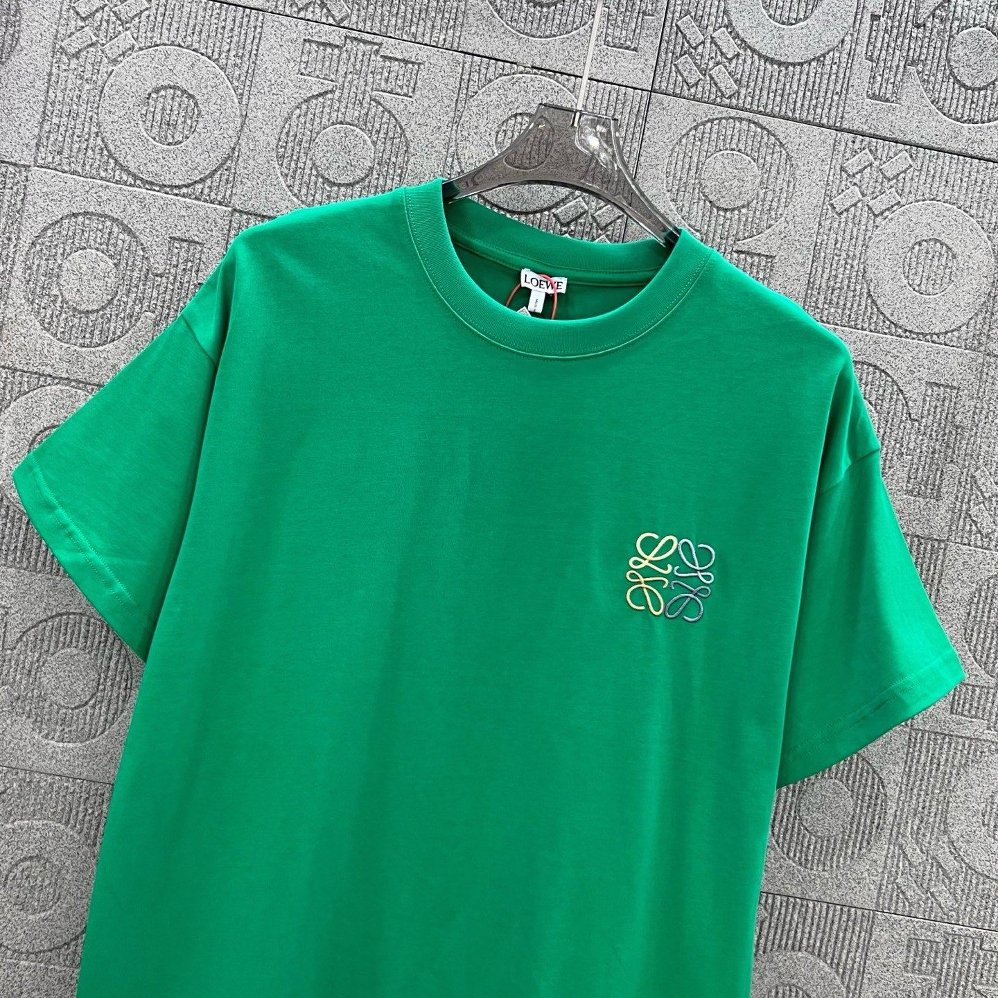 LuxluxHouse Best Quality Clothes T-shirt Loewe
