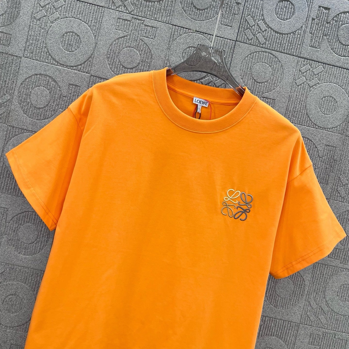 LuxluxHouse Best Quality Clothes T-shirt Loewe