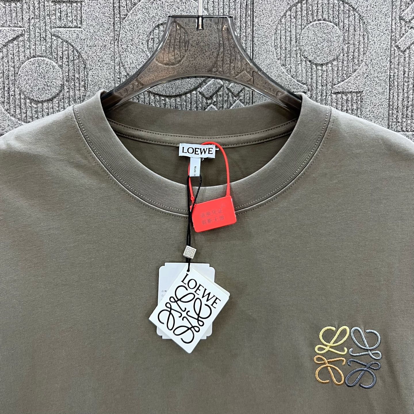 LuxluxHouse Best Quality Clothes T-shirt Loewe