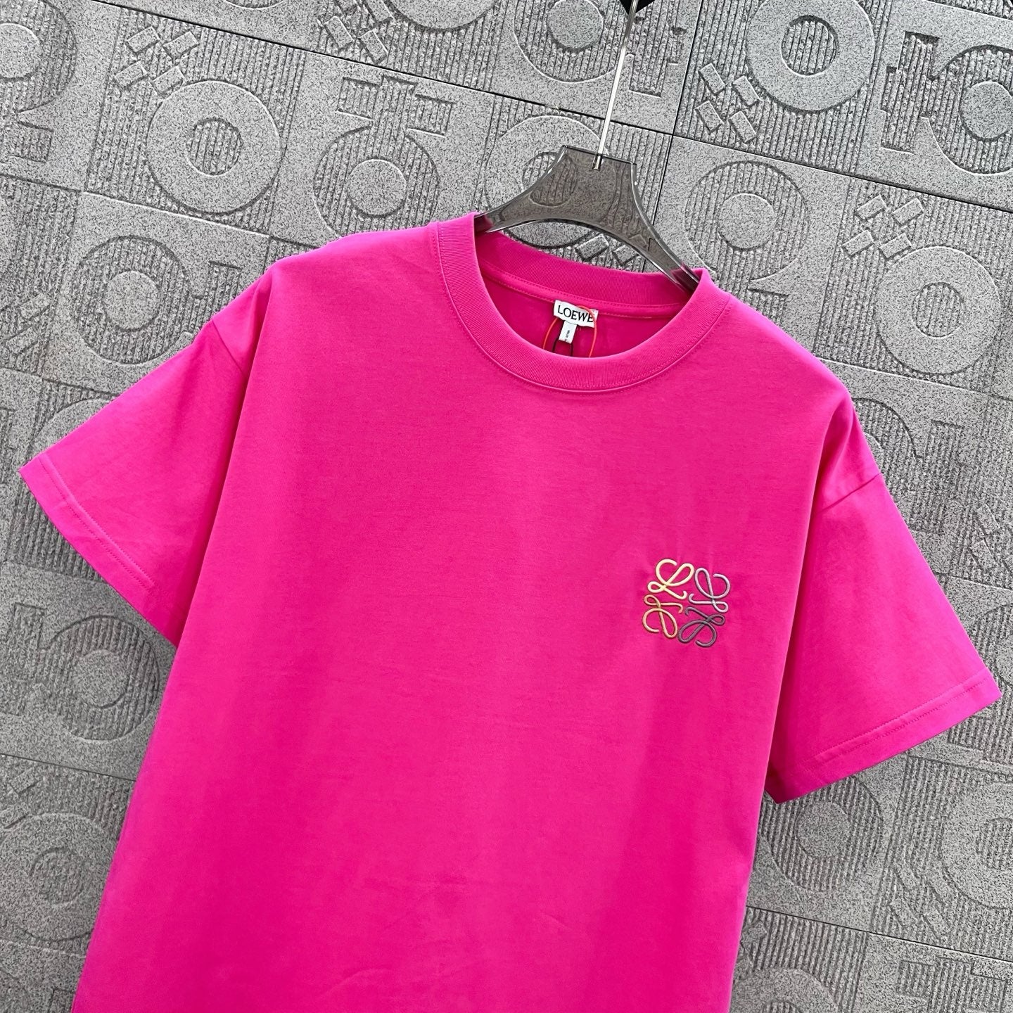 LuxluxHouse Best Quality Clothes T-shirt Loewe