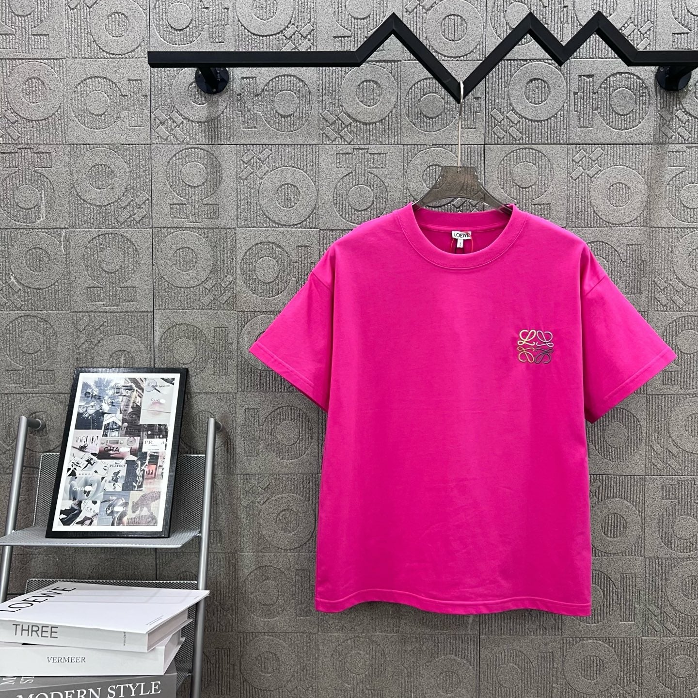 LuxluxHouse Best Quality Clothes T-shirt Loewe