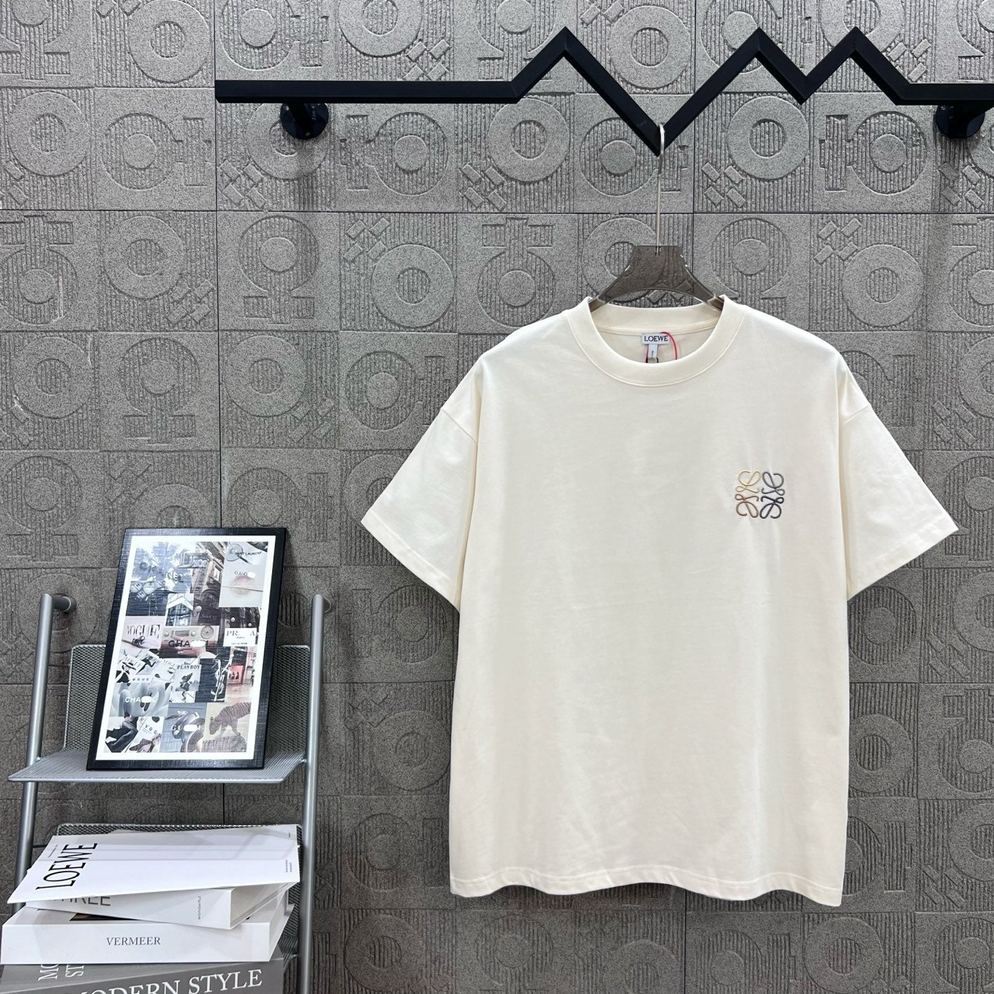 LuxluxHouse Best Quality Clothes T-shirt Loewe