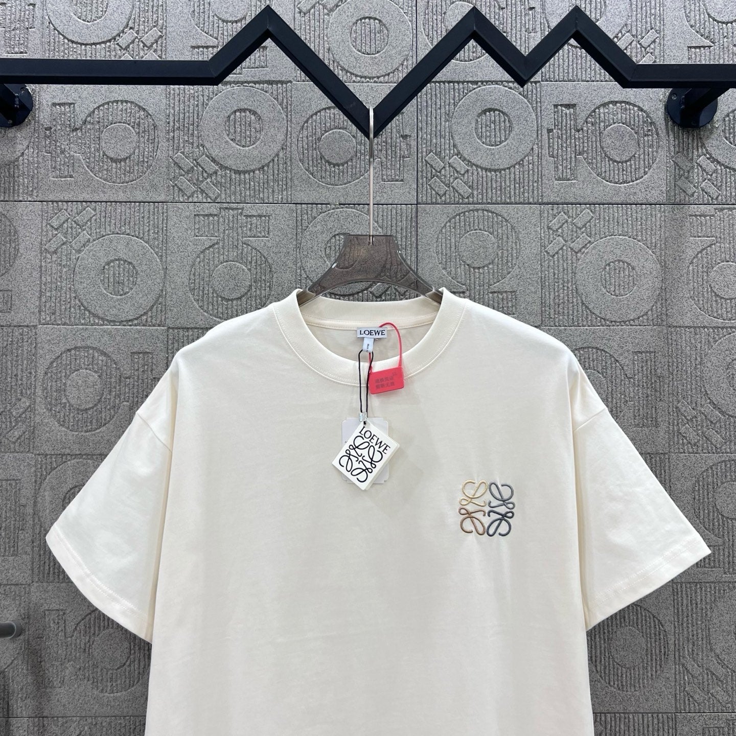 LuxluxHouse Best Quality Clothes T-shirt Loewe