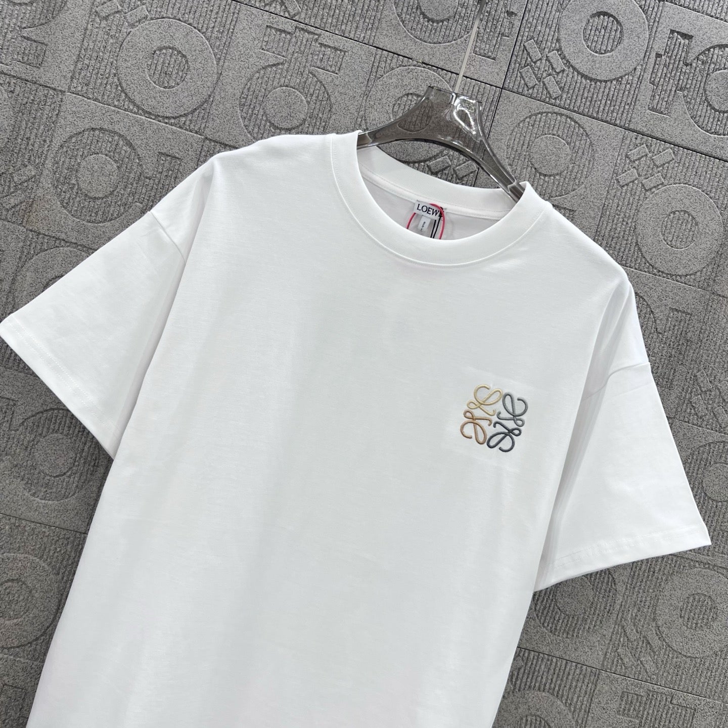 LuxluxHouse Best Quality Clothes T-shirt Loewe