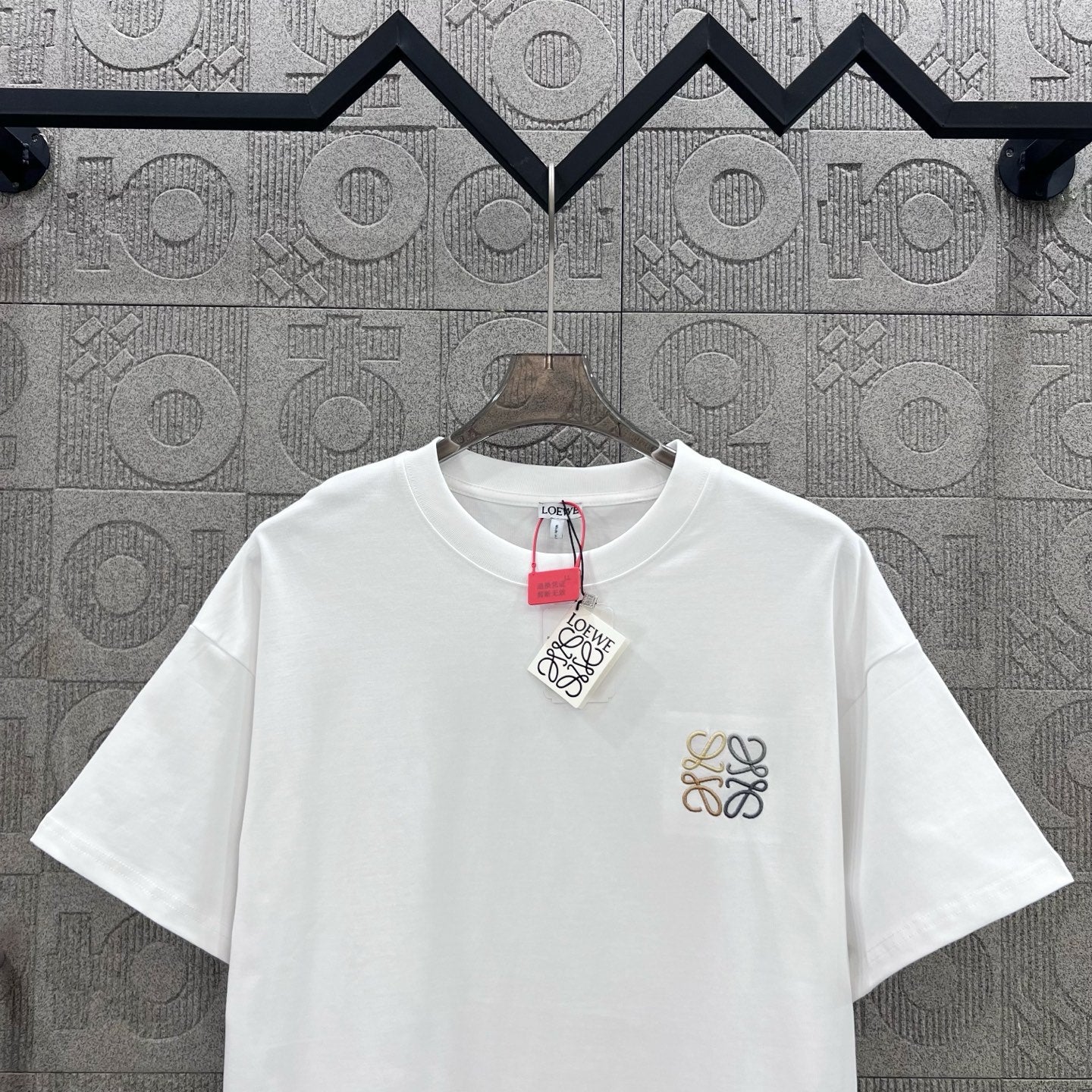 LuxluxHouse Best Quality Clothes T-shirt Loewe