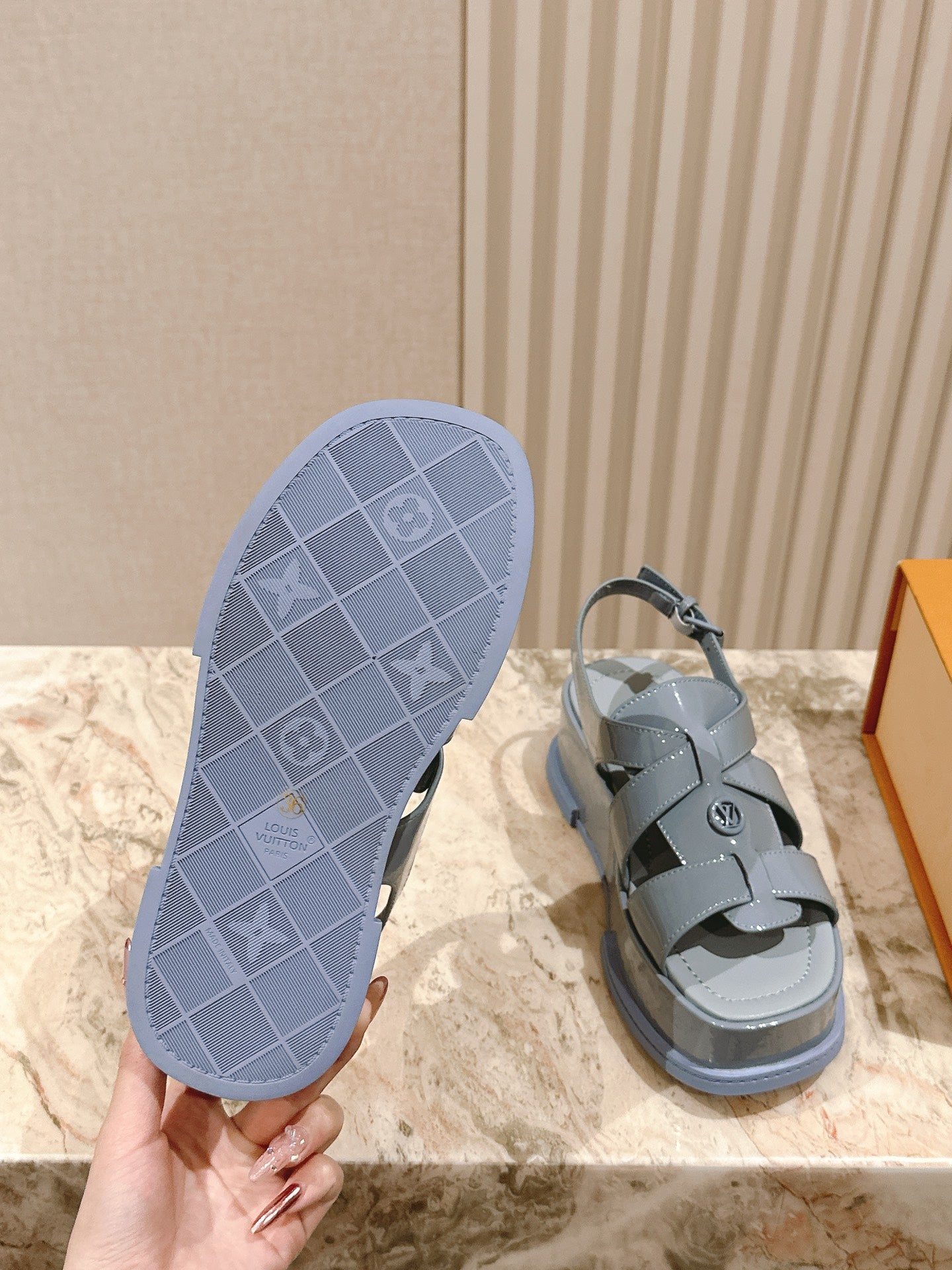 LuxluxHouse Best Quality Women Shoes Louis Vuitton