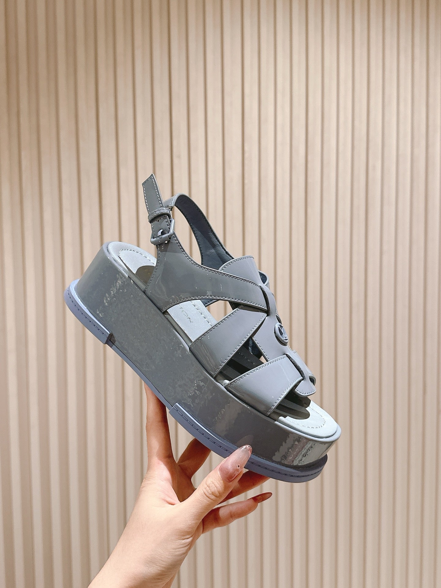 LuxluxHouse Best Quality Women Shoes Louis Vuitton