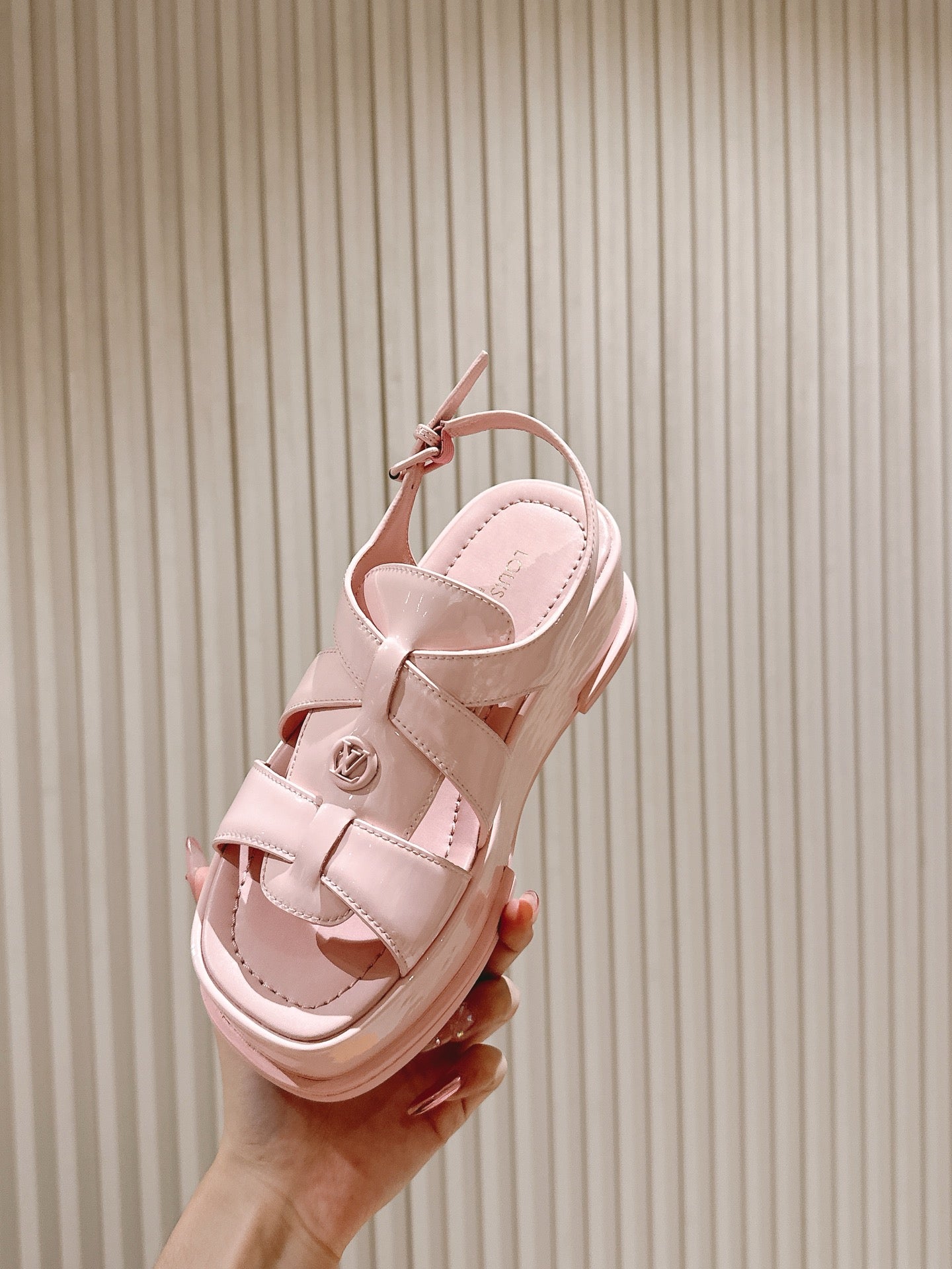 LuxluxHouse Best Quality Women Shoes Louis Vuitton