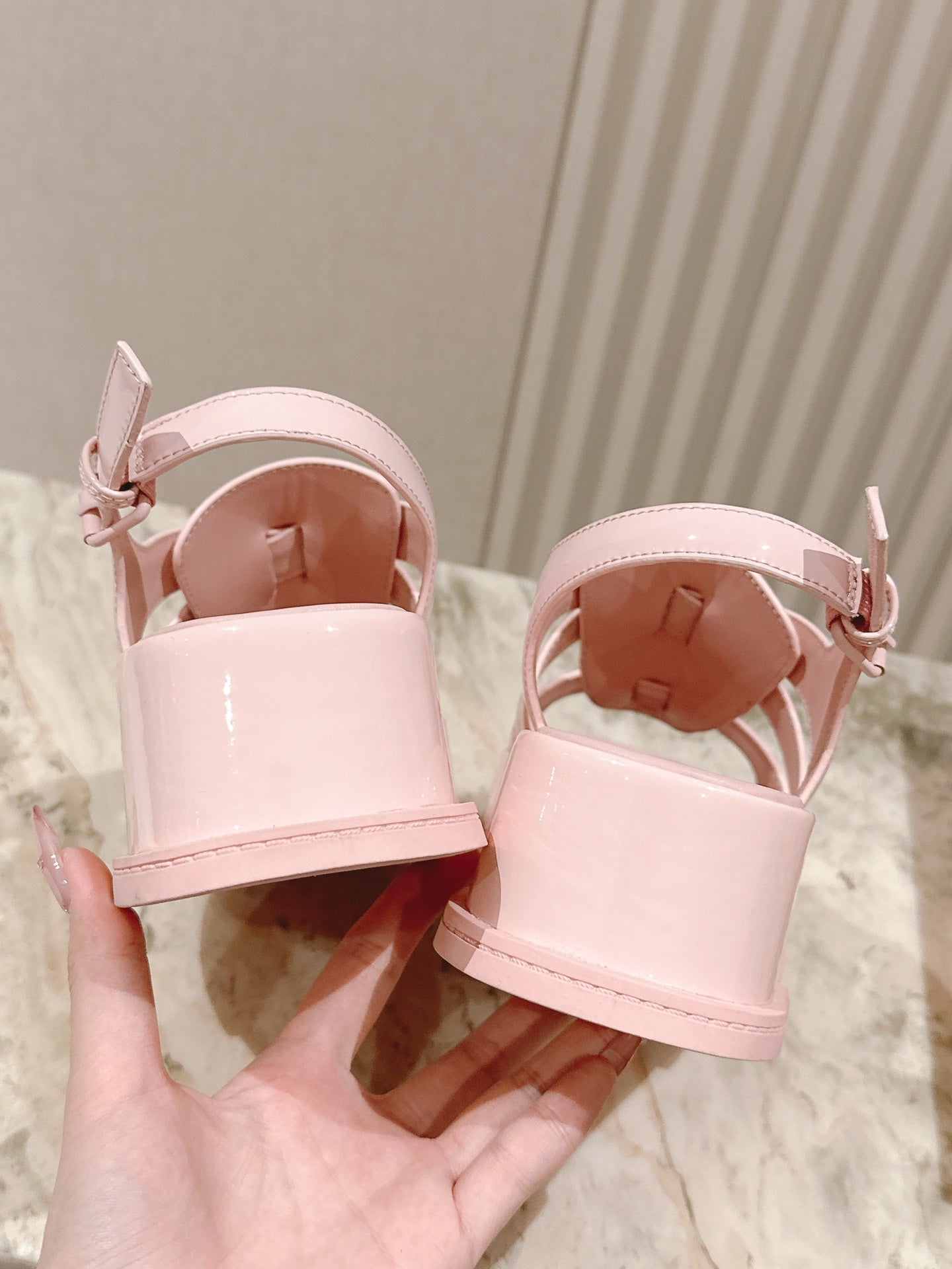 LuxluxHouse Best Quality Women Shoes Louis Vuitton