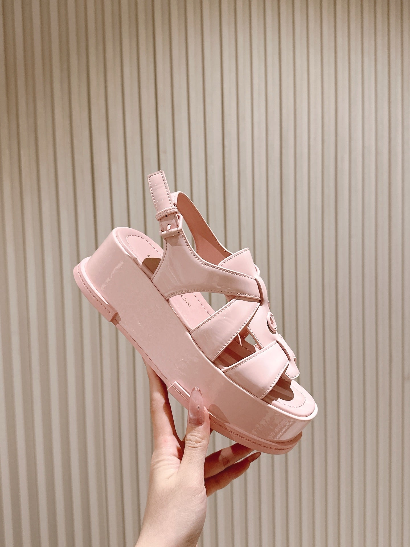 LuxluxHouse Best Quality Women Shoes Louis Vuitton