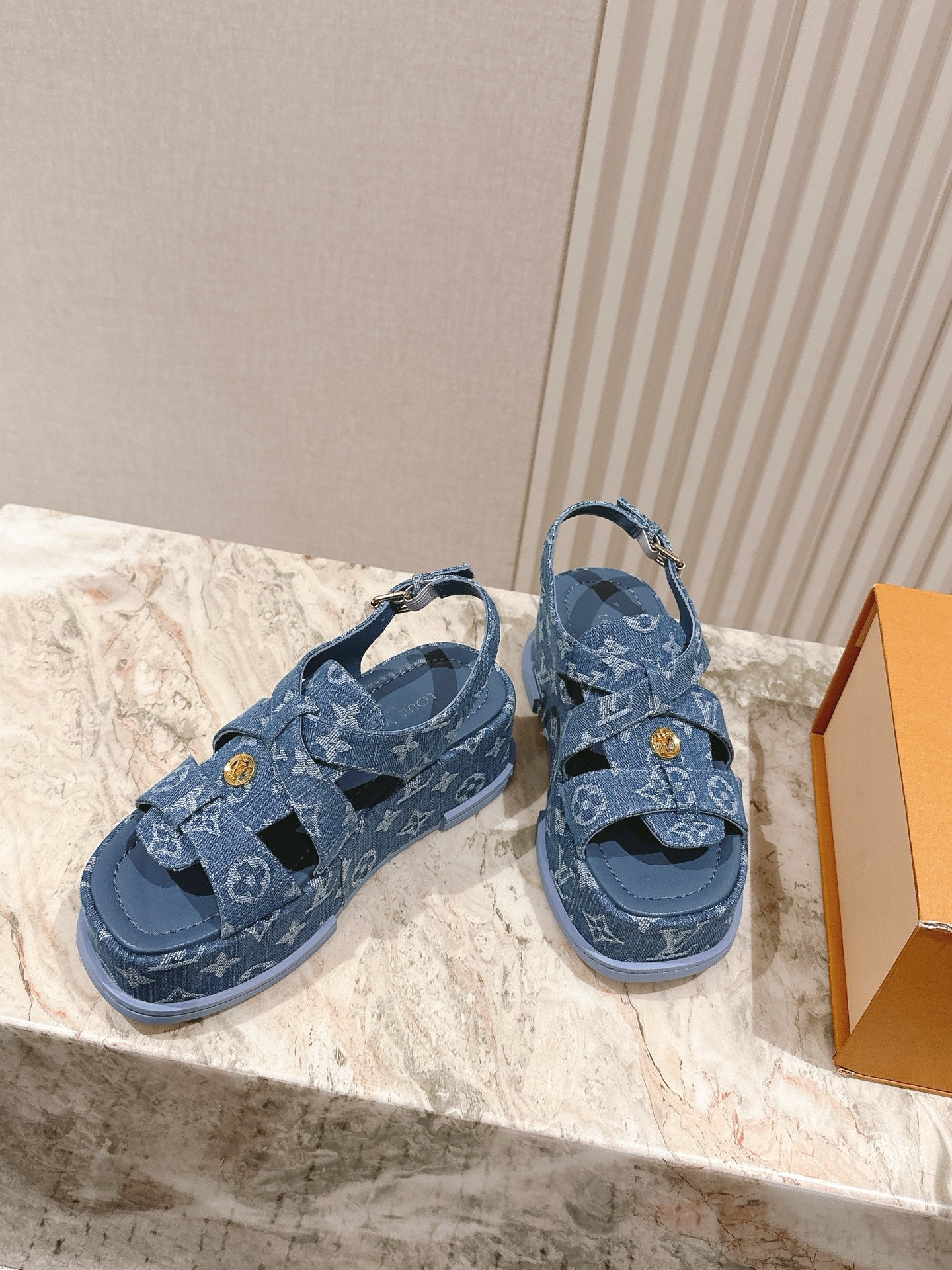 LuxluxHouse Best Quality Women Shoes Louis Vuitton