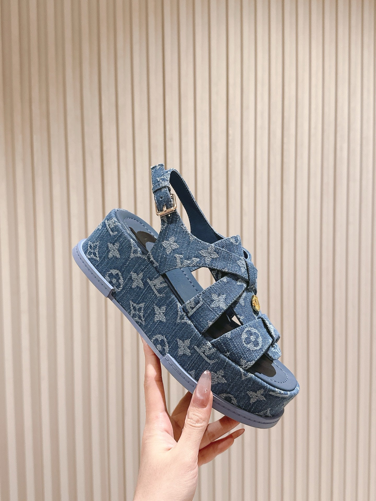 LuxluxHouse Best Quality Women Shoes Louis Vuitton