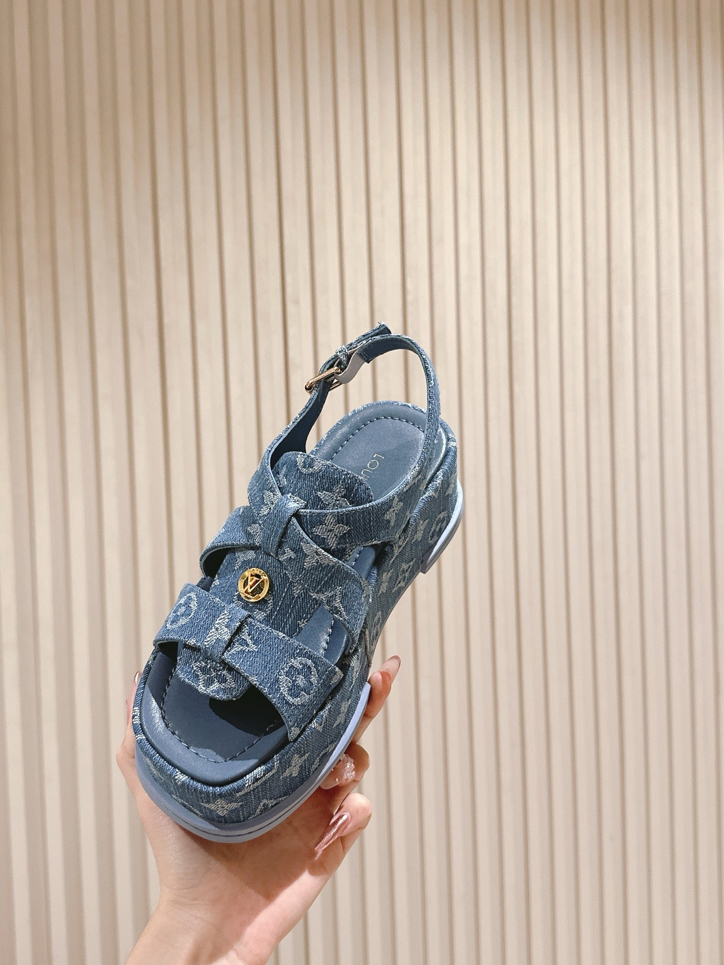 LuxluxHouse Best Quality Women Shoes Louis Vuitton