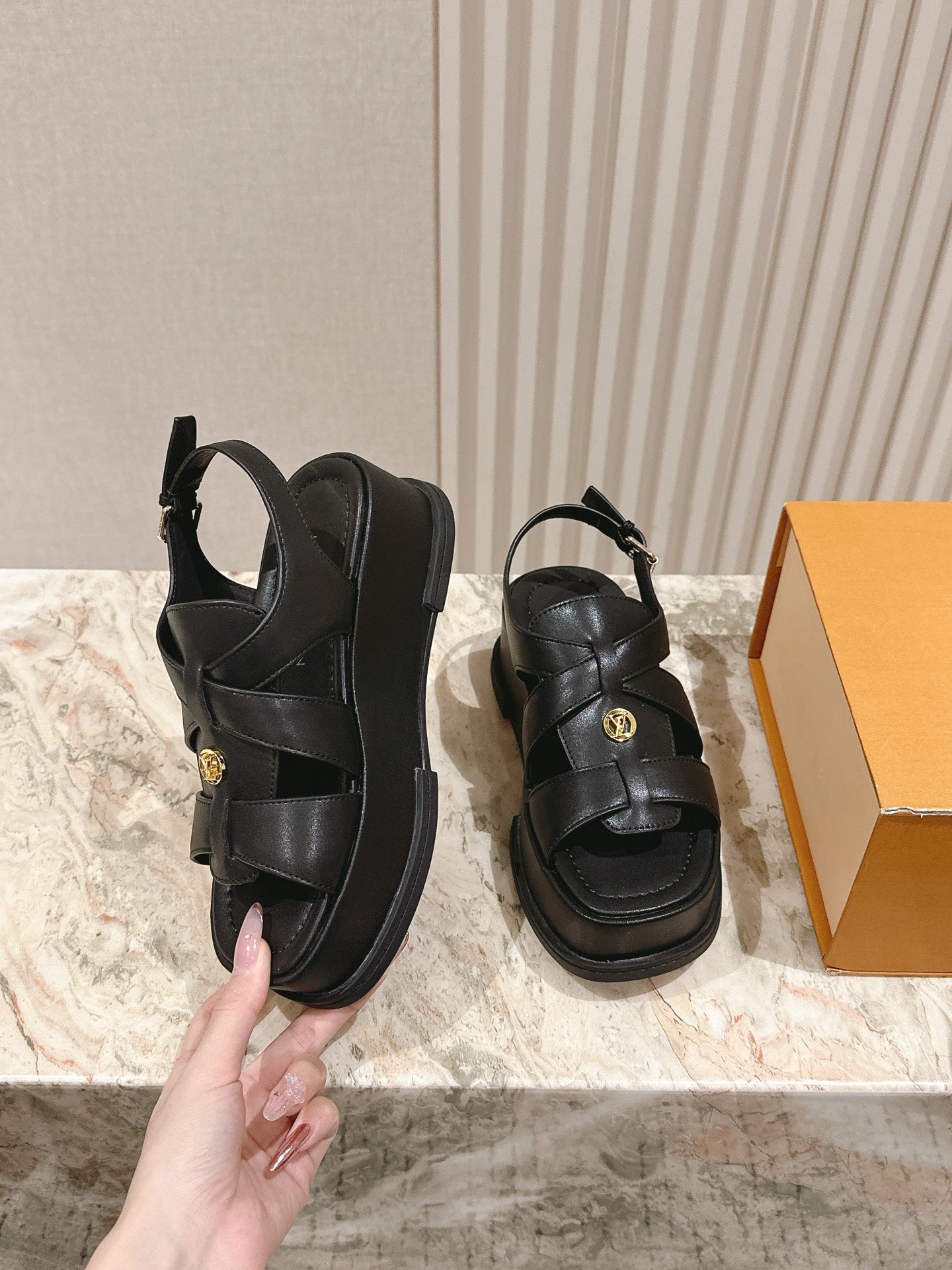 LuxluxHouse Best Quality Women Shoes Louis Vuitton