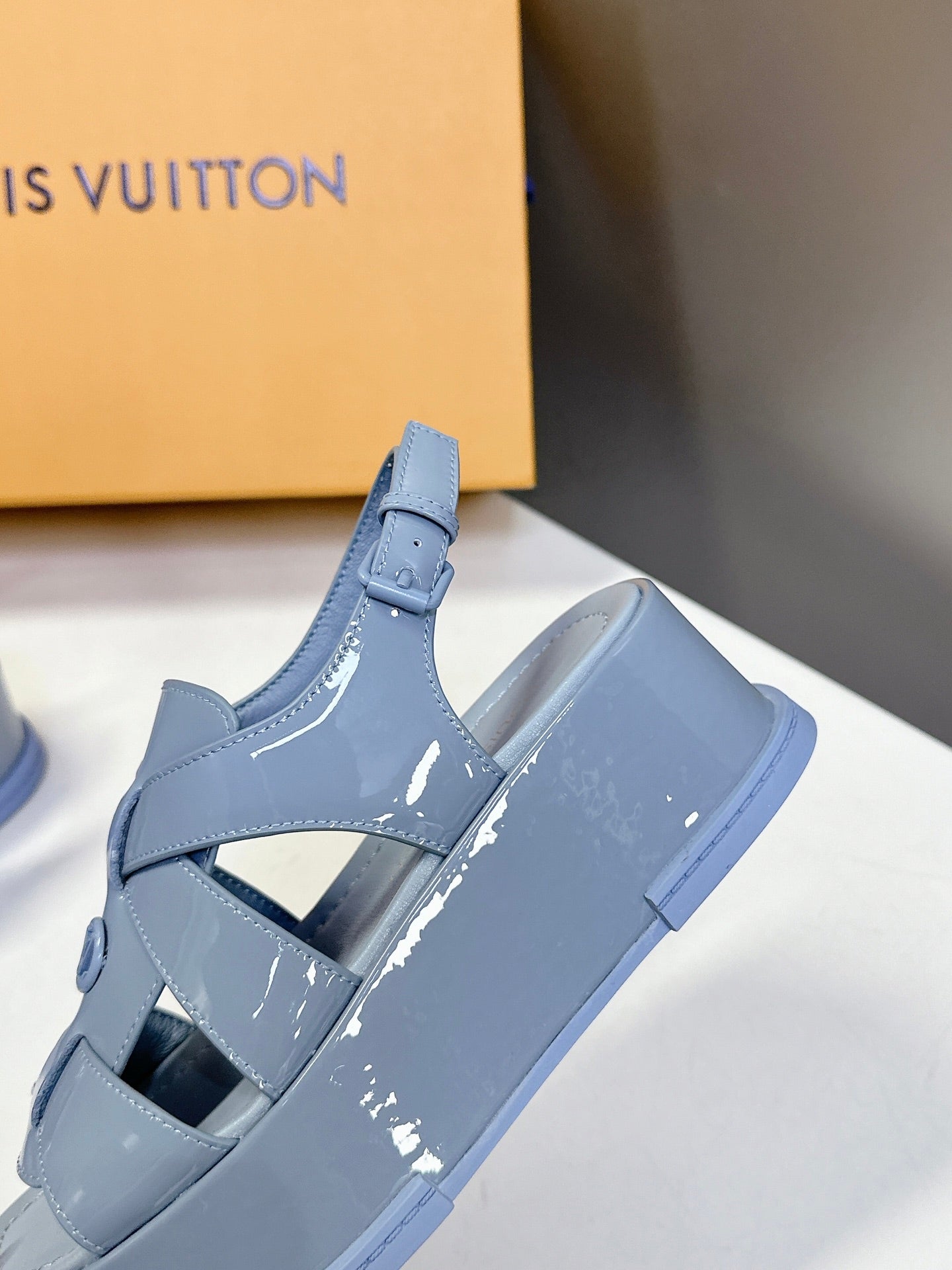 LuxluxHouse Best Quality Women Shoes Louis Vuitton