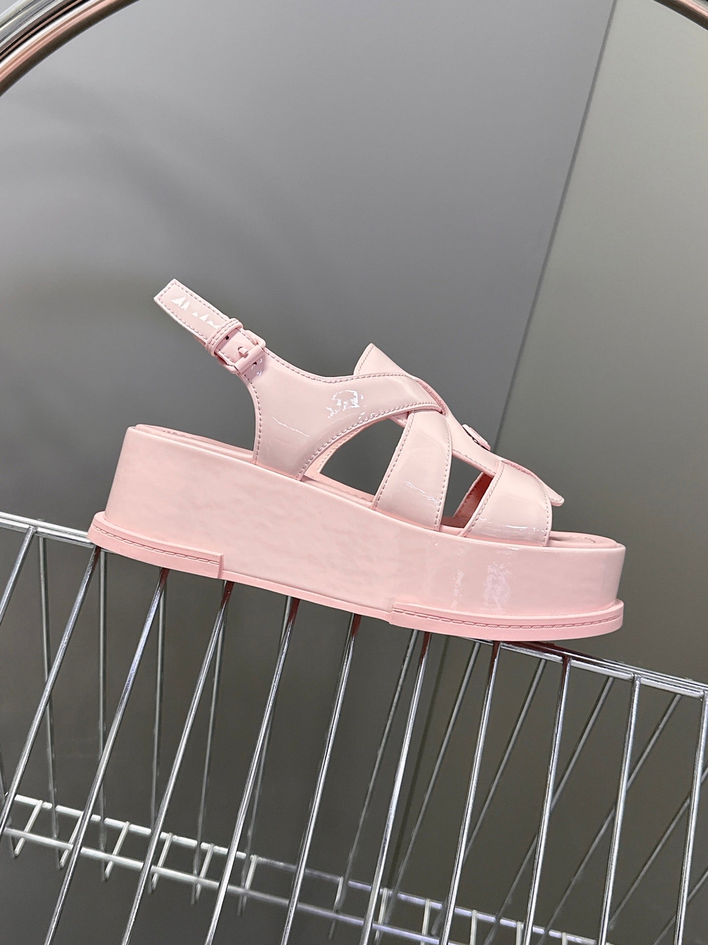 LuxluxHouse Best Quality Women Shoes Louis Vuitton