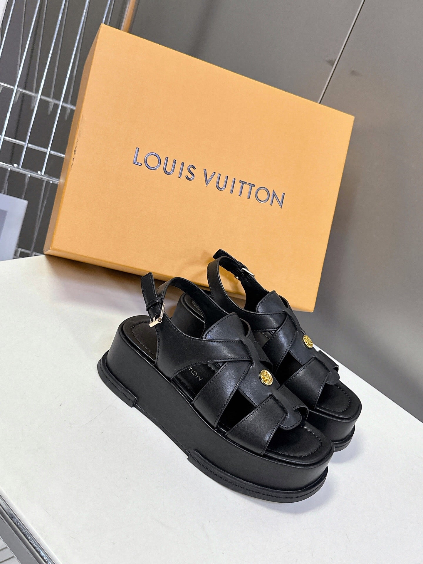 LuxluxHouse Best Quality Women Shoes Louis Vuitton
