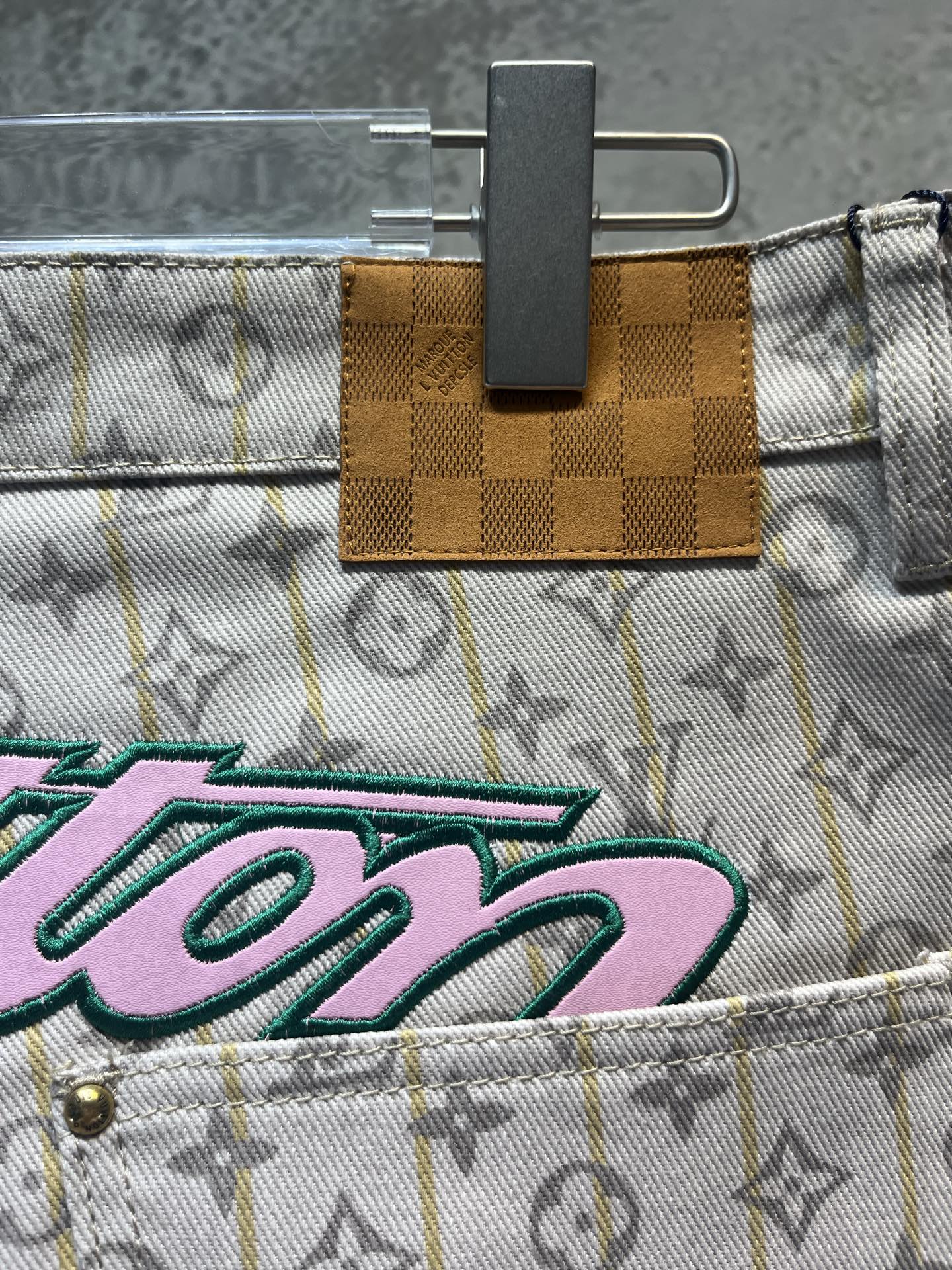 LuxluxHouse Best Quality Clothes Pants Louis Vuitton