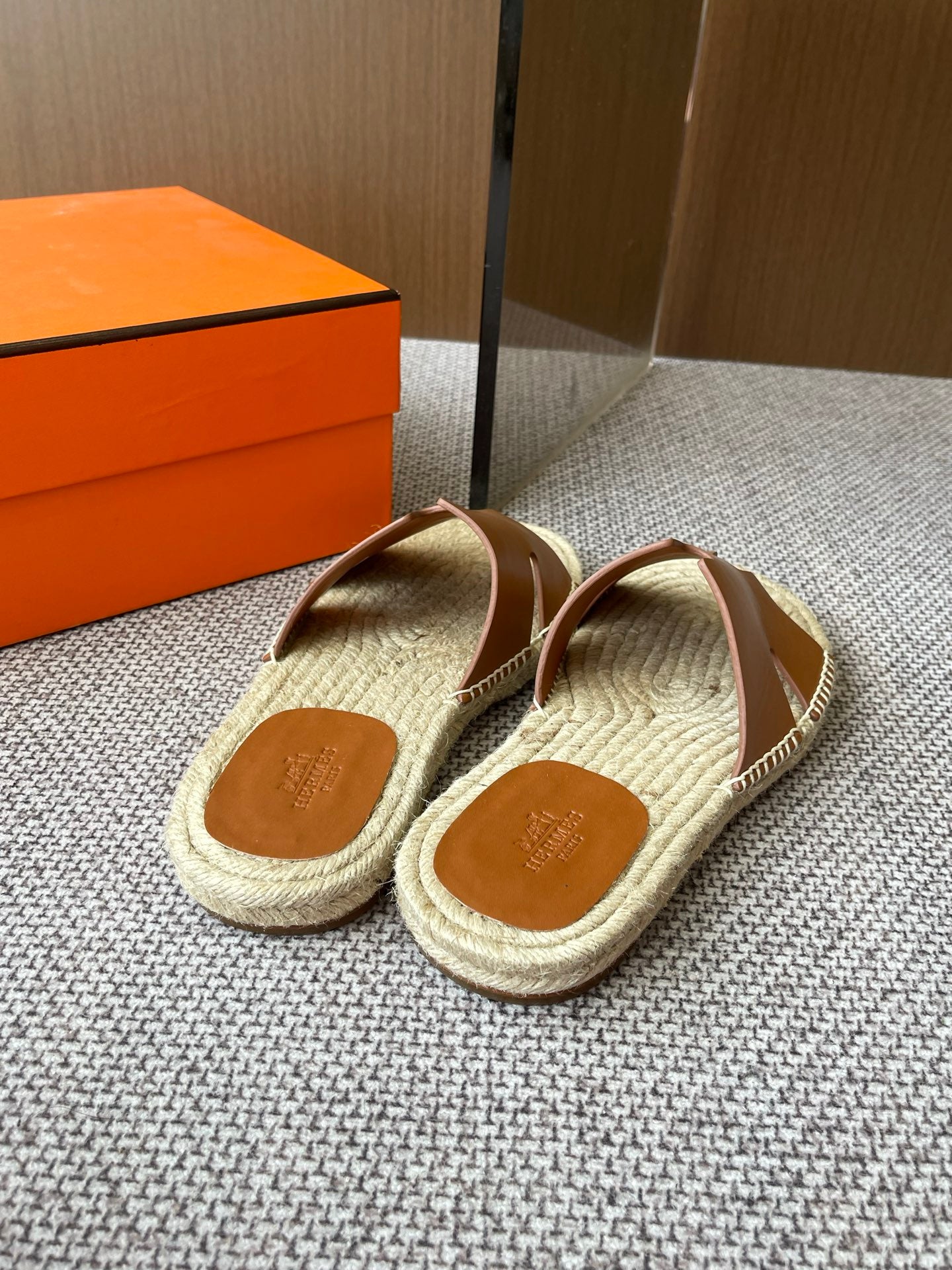 LuxluxHouse Best Quality Women Shoes Hermes