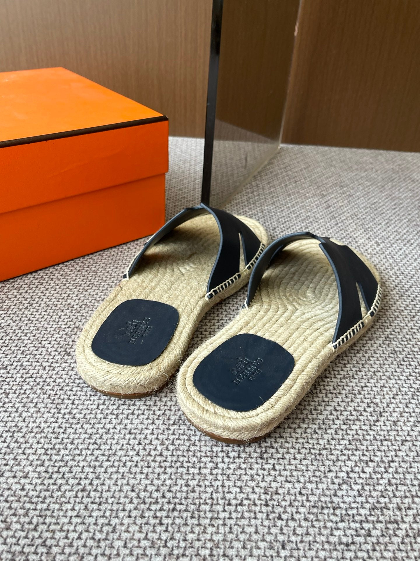 LuxluxHouse Best Quality Women Shoes Hermes