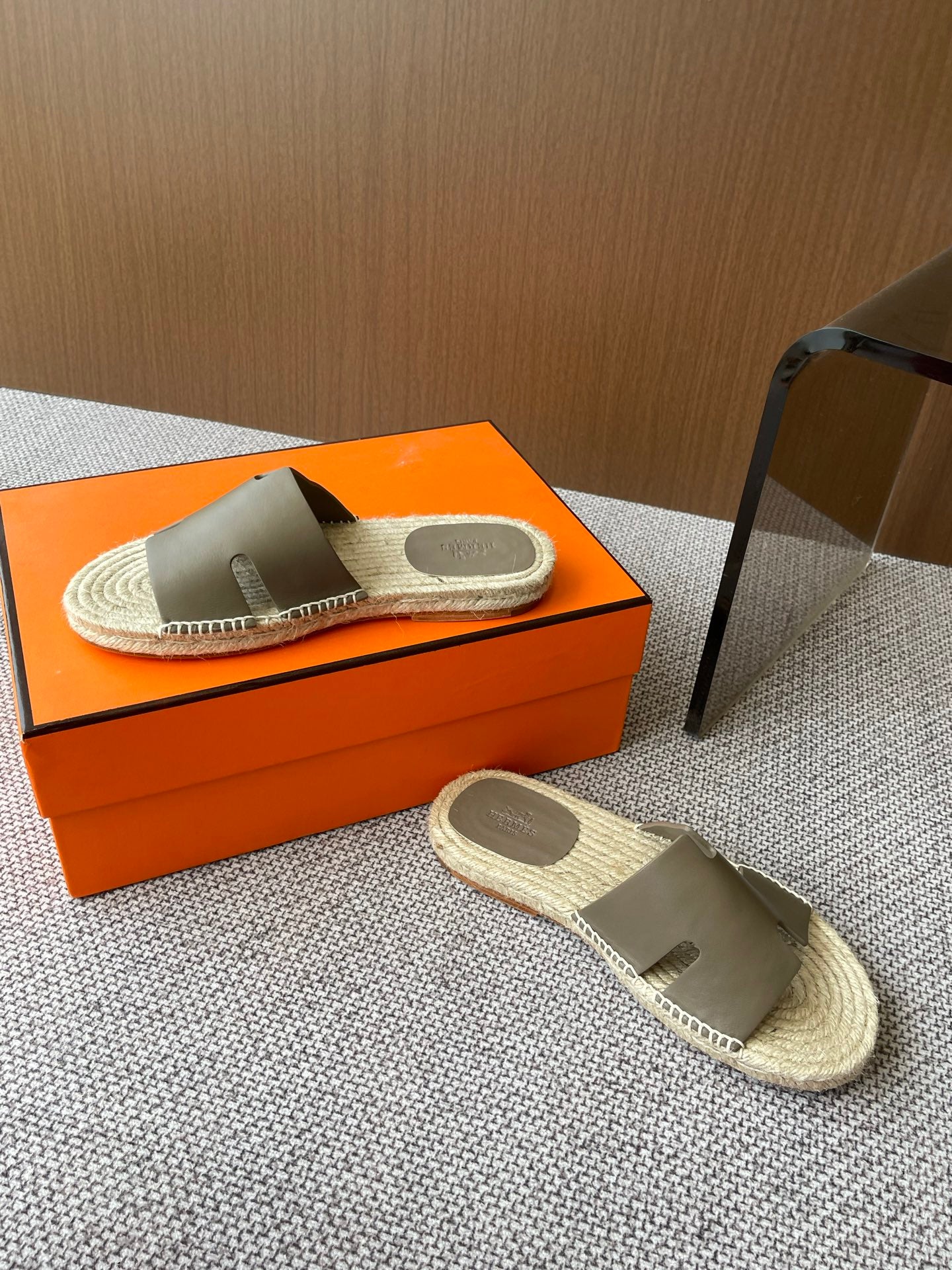 LuxluxHouse Best Quality Women Shoes Hermes