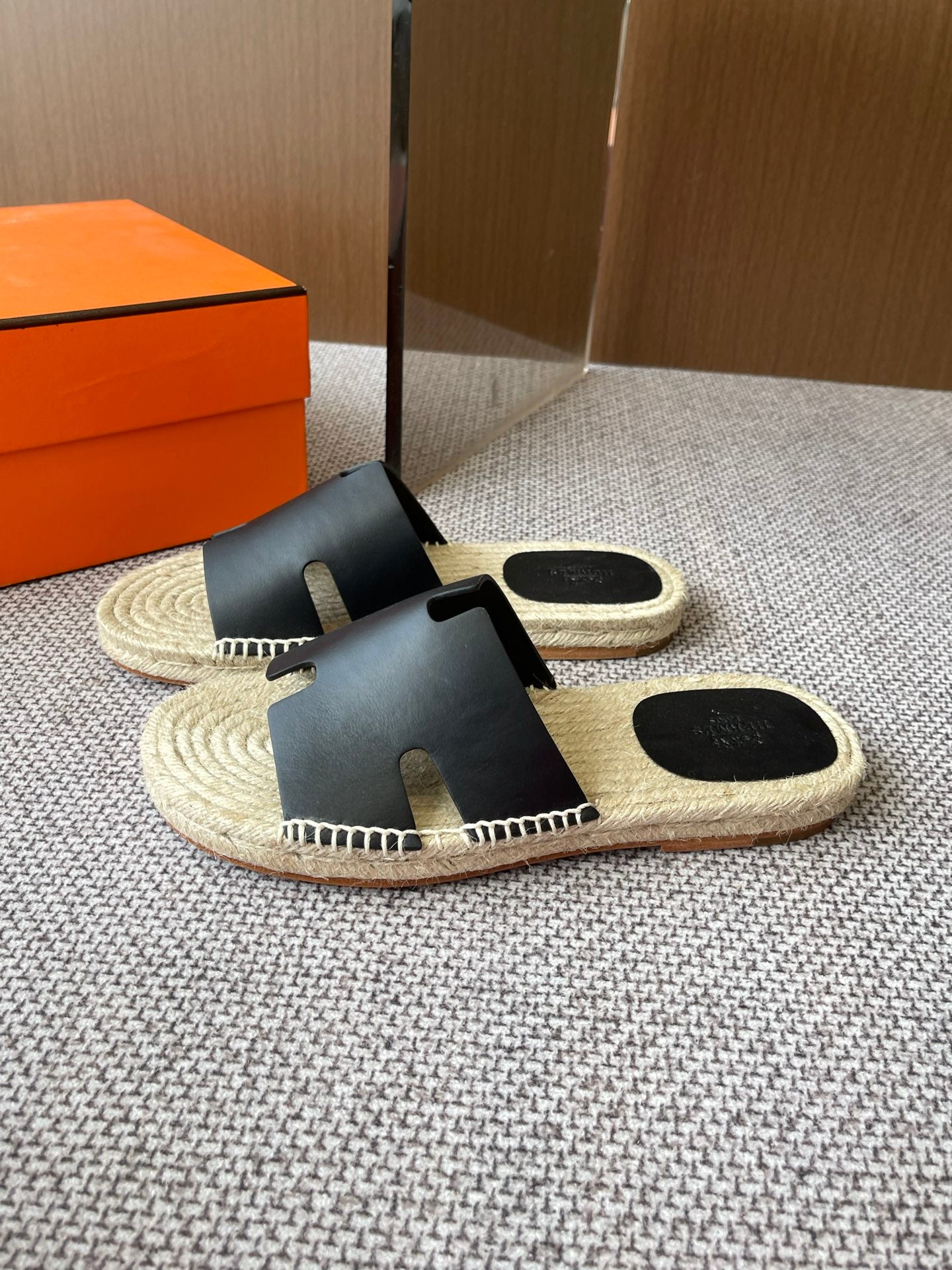 LuxluxHouse Best Quality Women Shoes Hermes