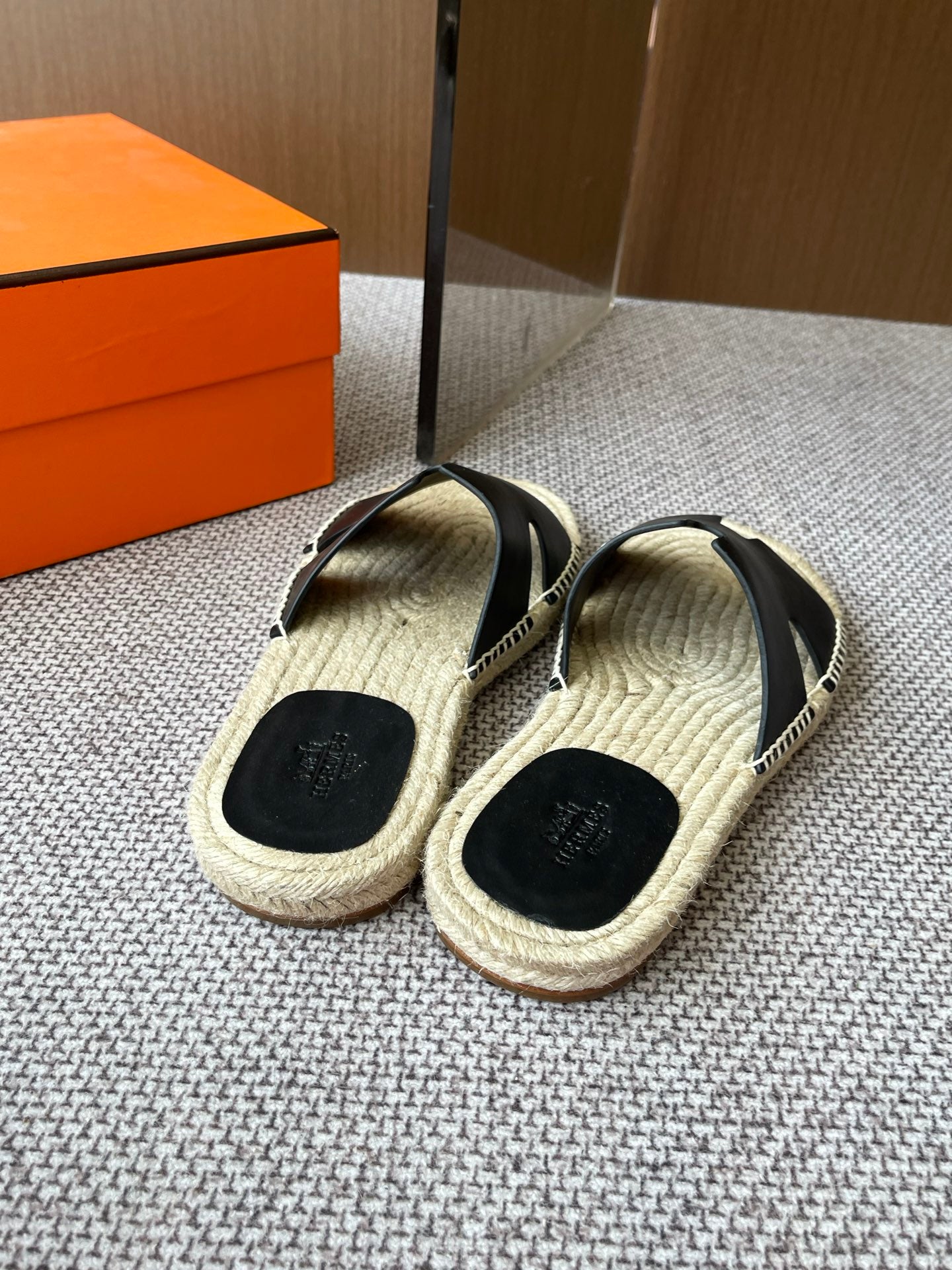 LuxluxHouse Best Quality Women Shoes Hermes