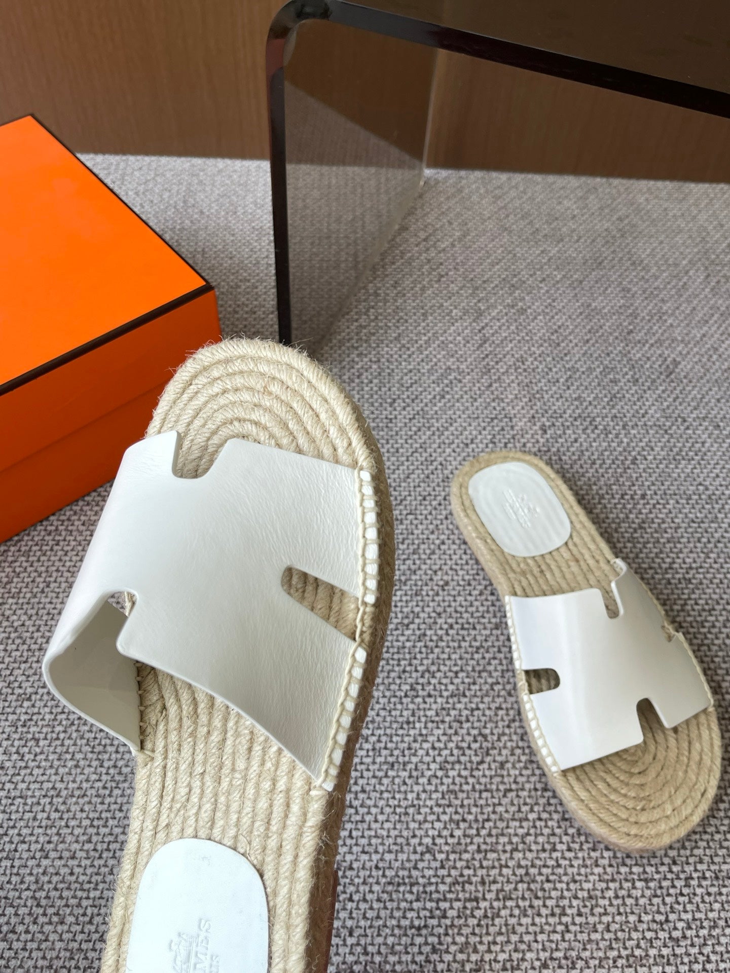 LuxluxHouse Best Quality Women Shoes Hermes