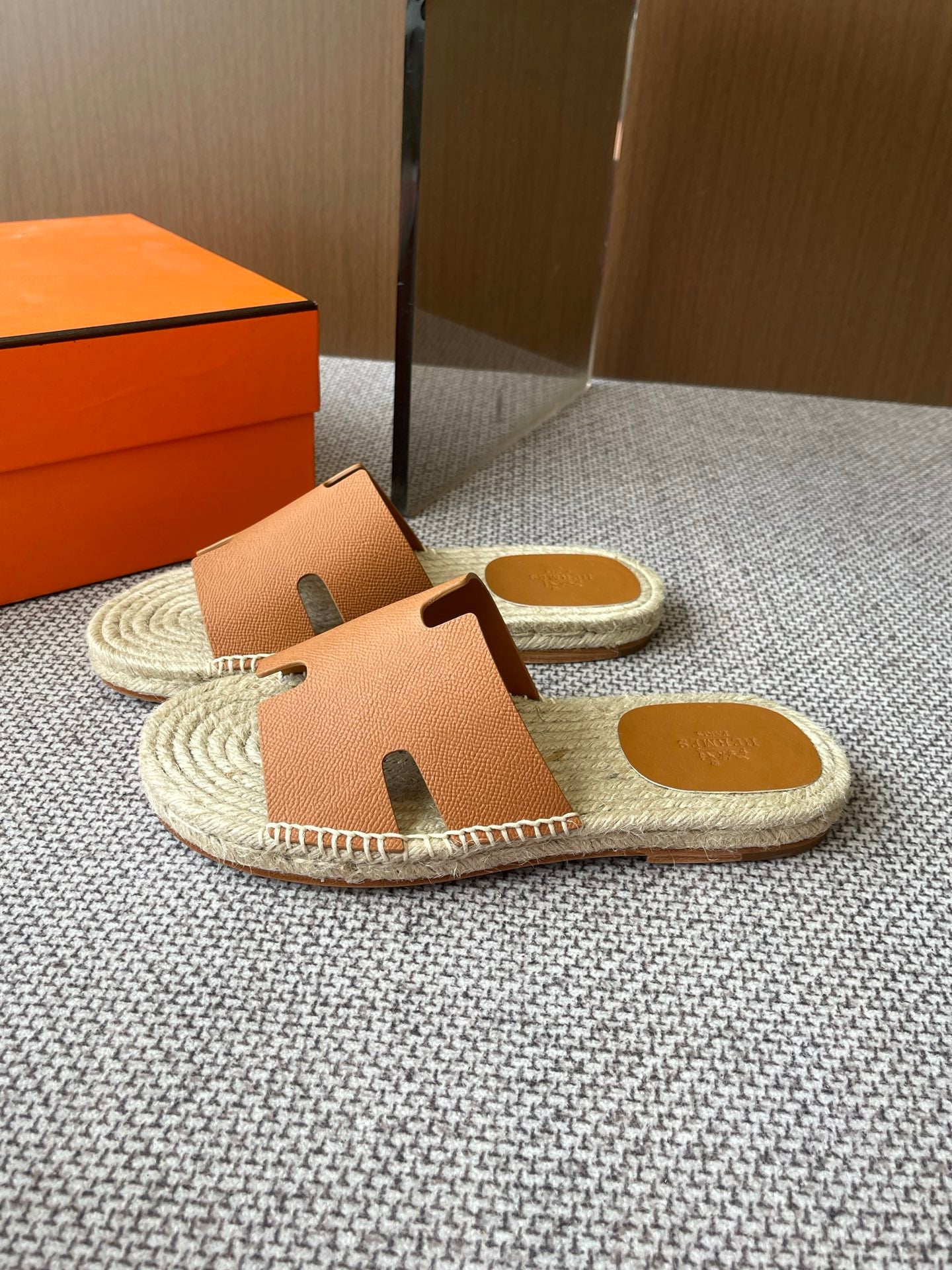 LuxluxHouse Best Quality Women Shoes Hermes