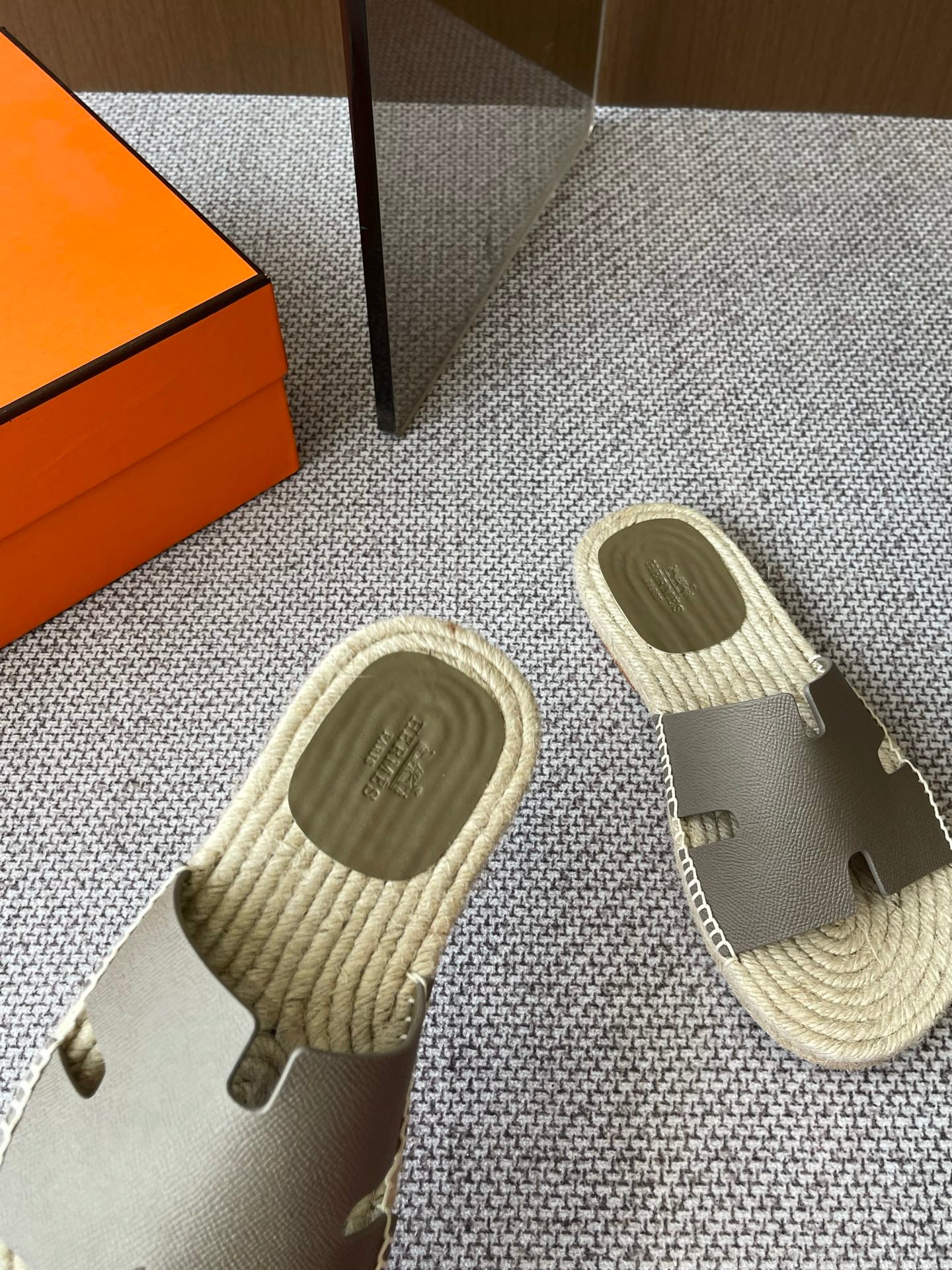 LuxluxHouse Best Quality Women Shoes Hermes
