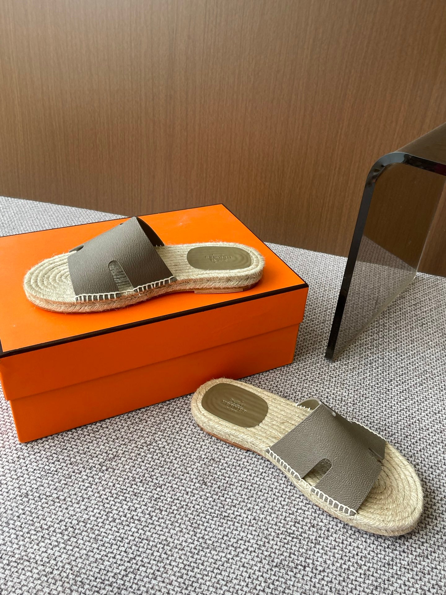 LuxluxHouse Best Quality Women Shoes Hermes